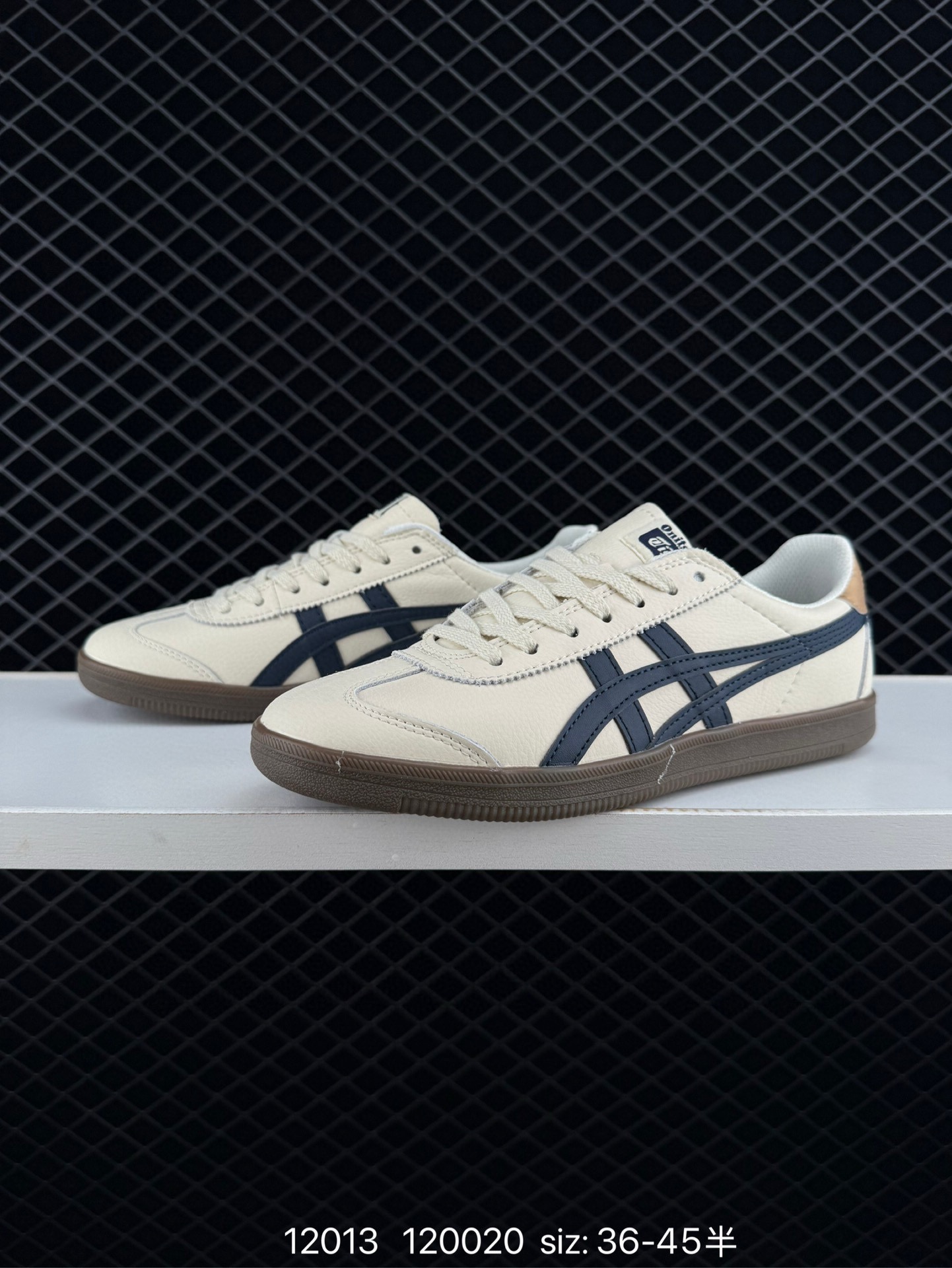 $24.99 Asics Japan S X2528 gallery