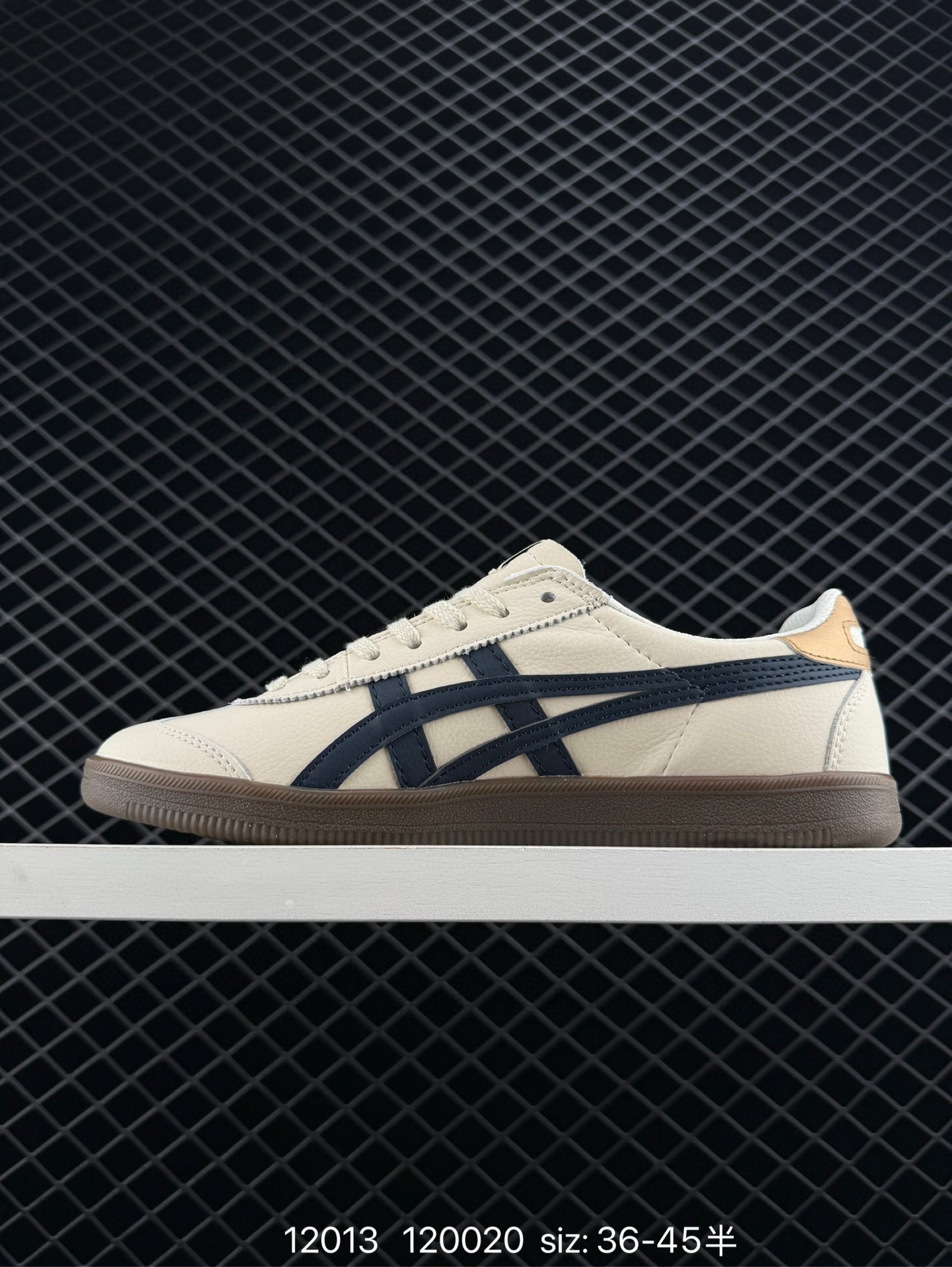 $24.99 Asics Japan S X2528 gallery