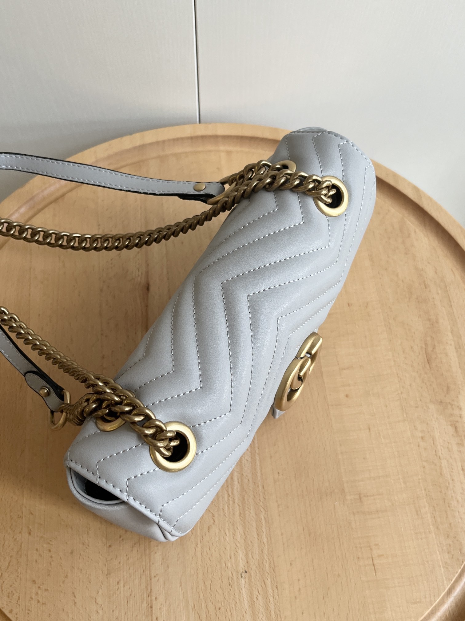 $25.99 GUCCI 443497 X2319 gallery