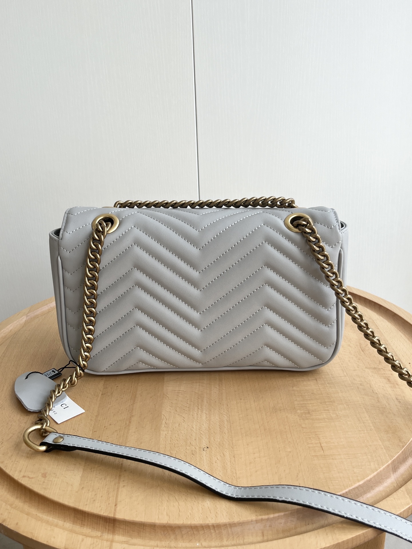 $25.99 GUCCI 443497 X2319 gallery