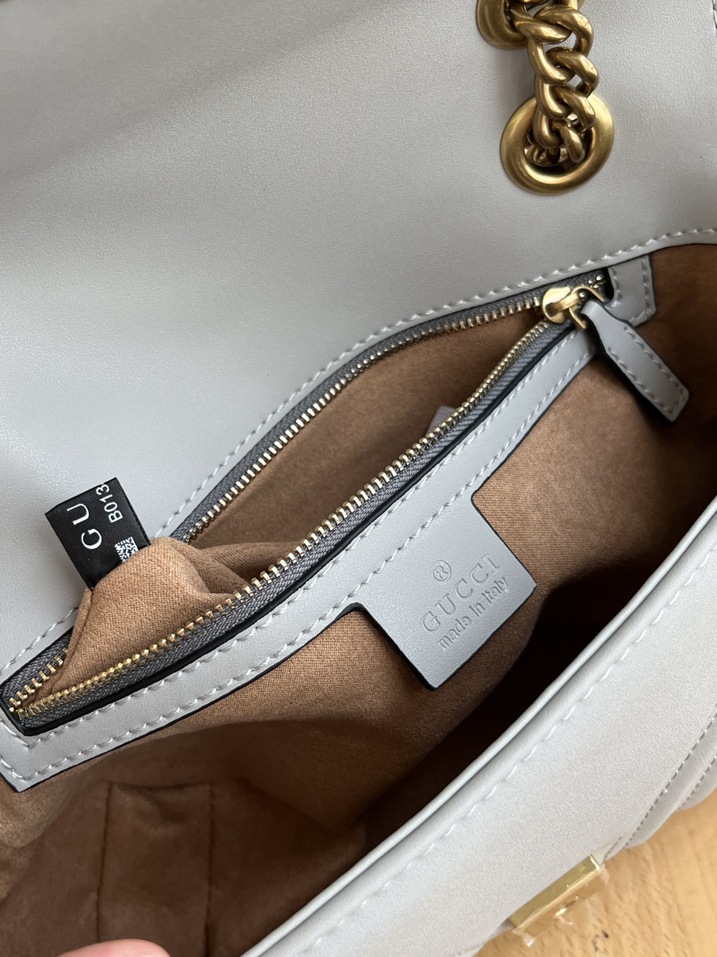 $25.99 GUCCI 443497 X2319 gallery