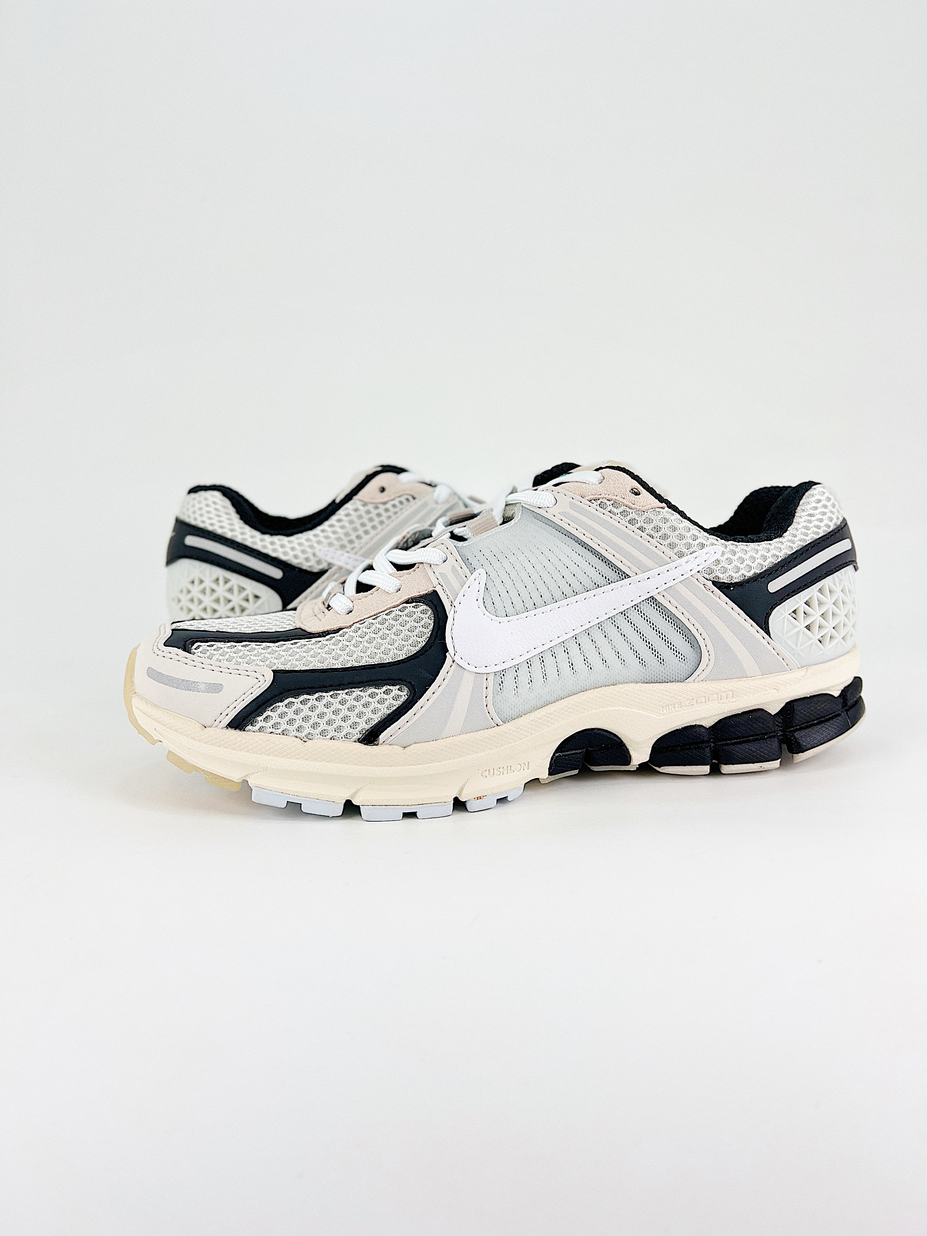 $25.99 Nike Zoom Vomero X5886 gallery