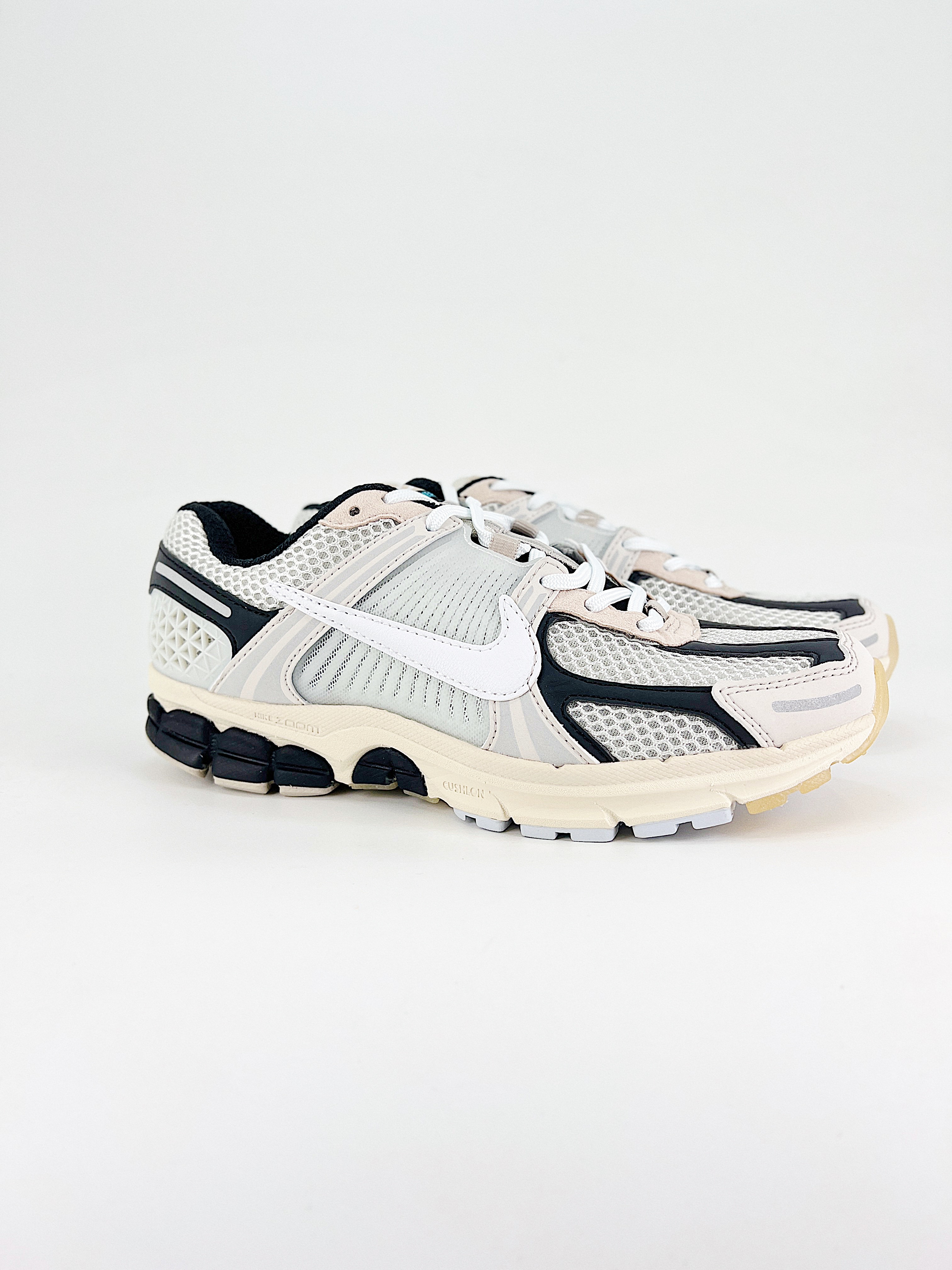 $25.99 Nike Zoom Vomero X5886 gallery