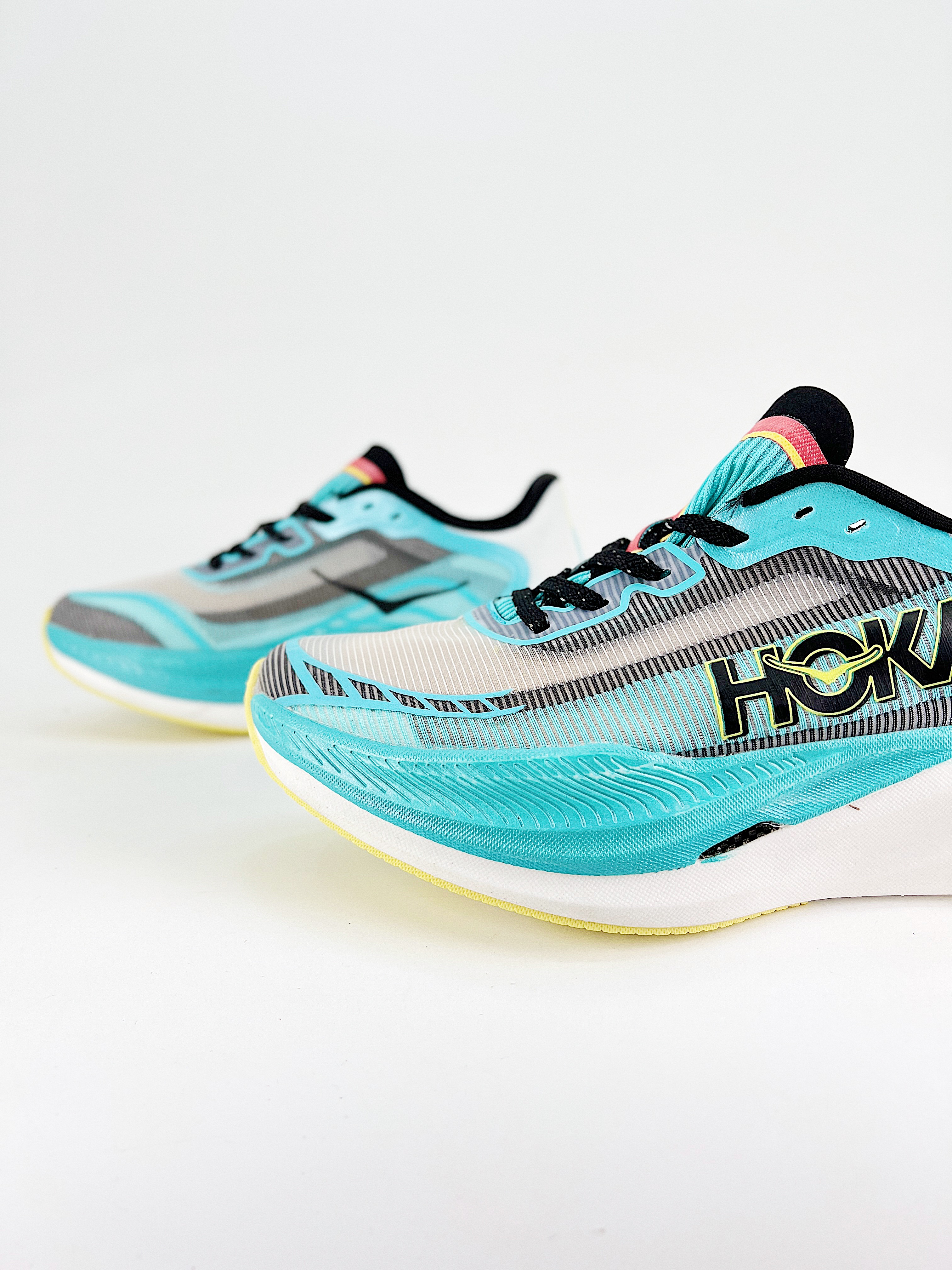 $26.99 HOKA U CIELO X1 2.0X5855 gallery