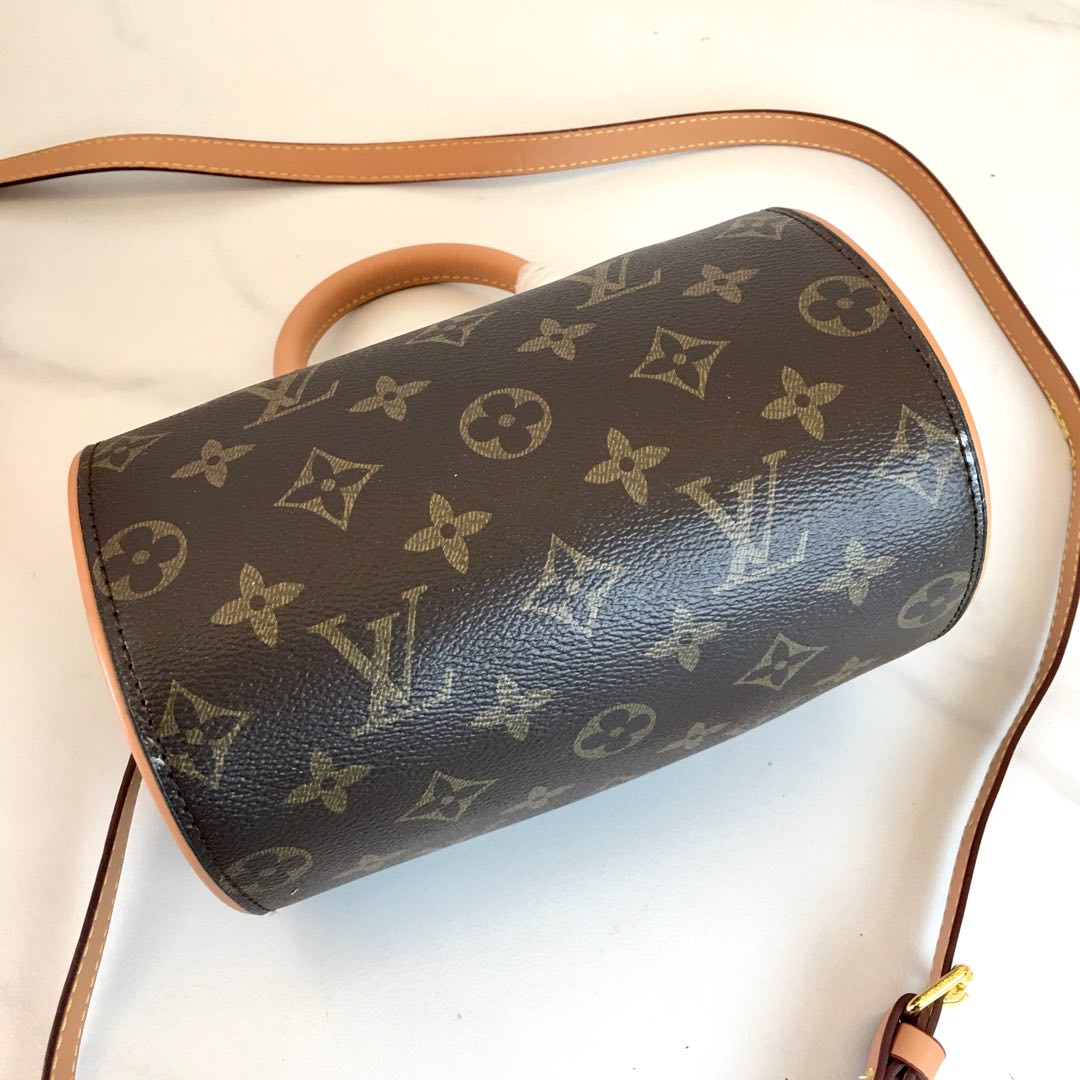 $26.99 LV M13226 X2447 gallery