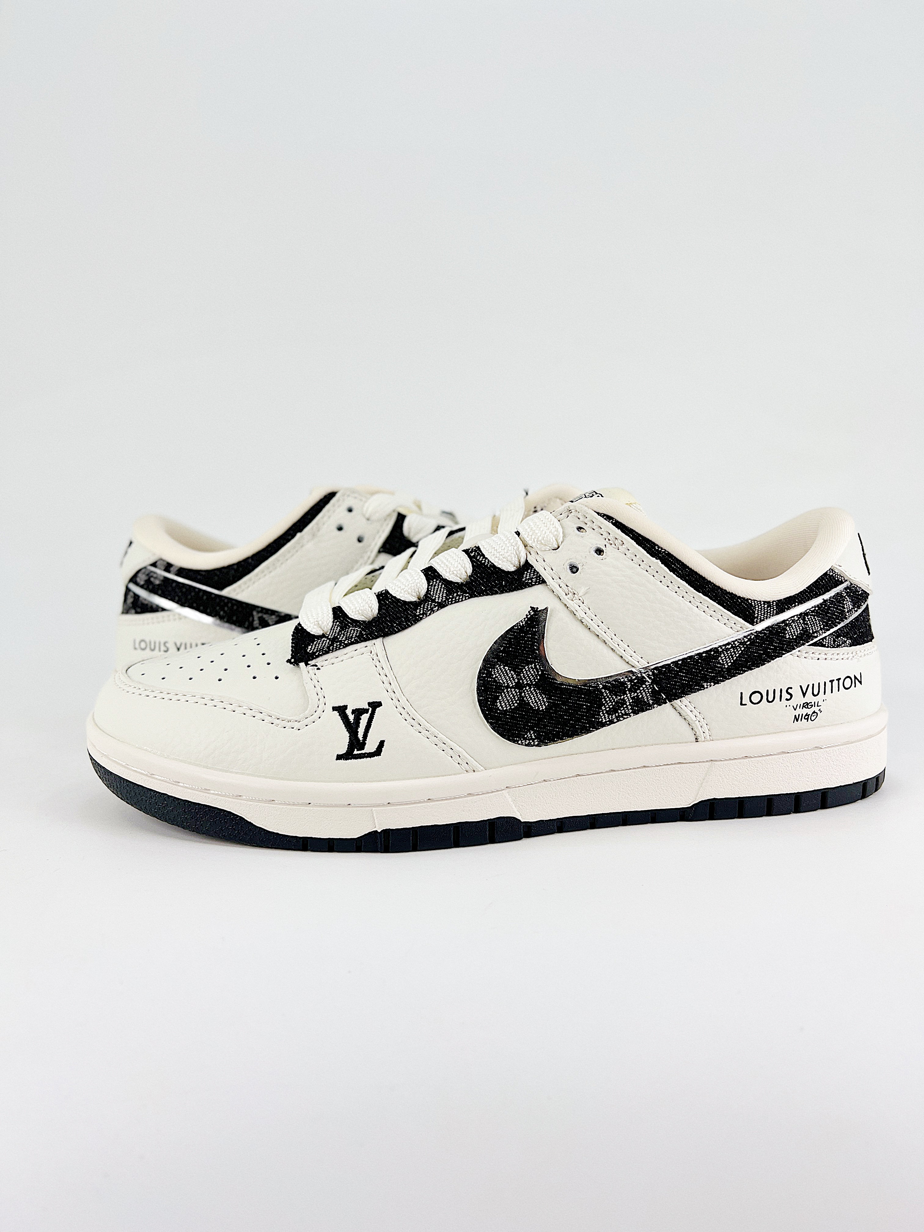 $26.99 NIKE DUNK SB LOW X5860 gallery