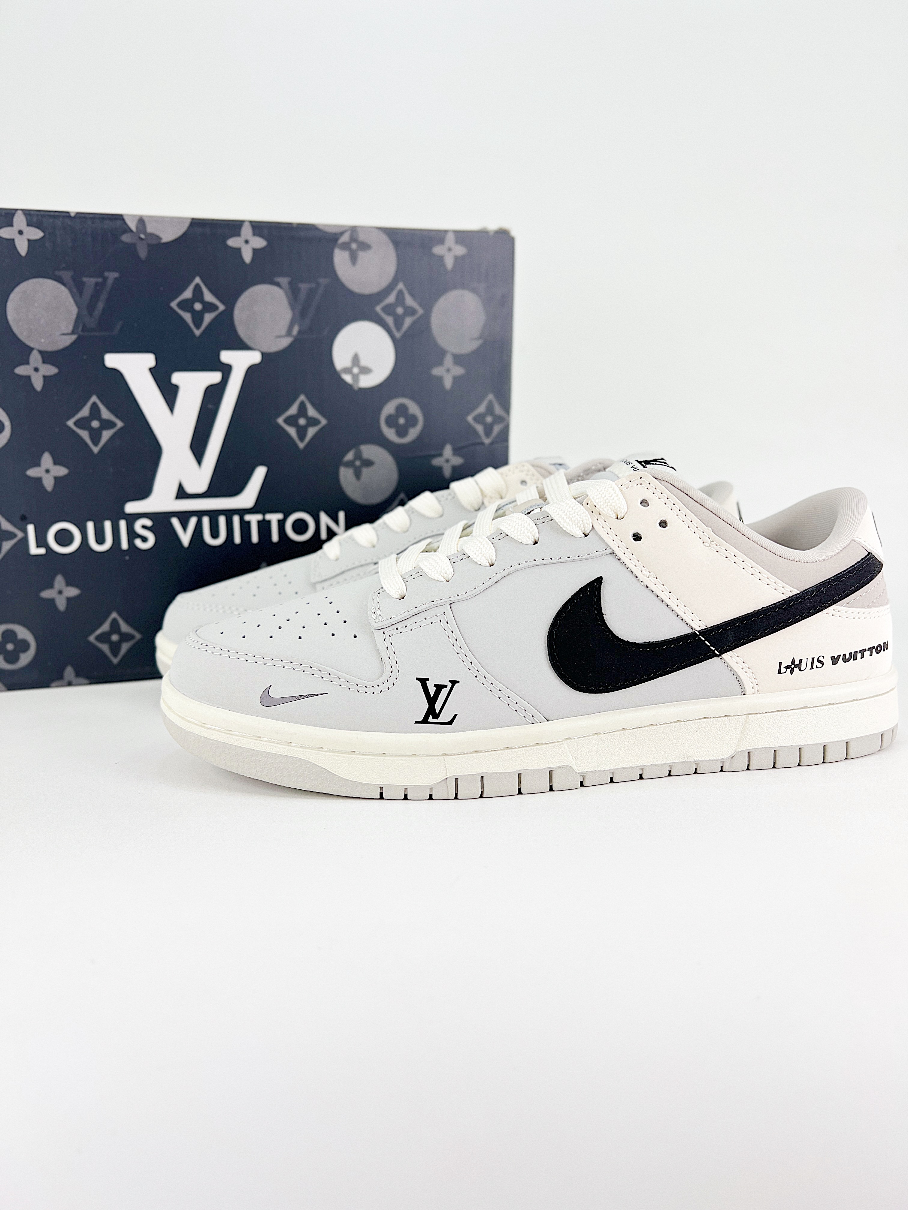 $26.99 NIKE DUNK SB LOW X5860 gallery
