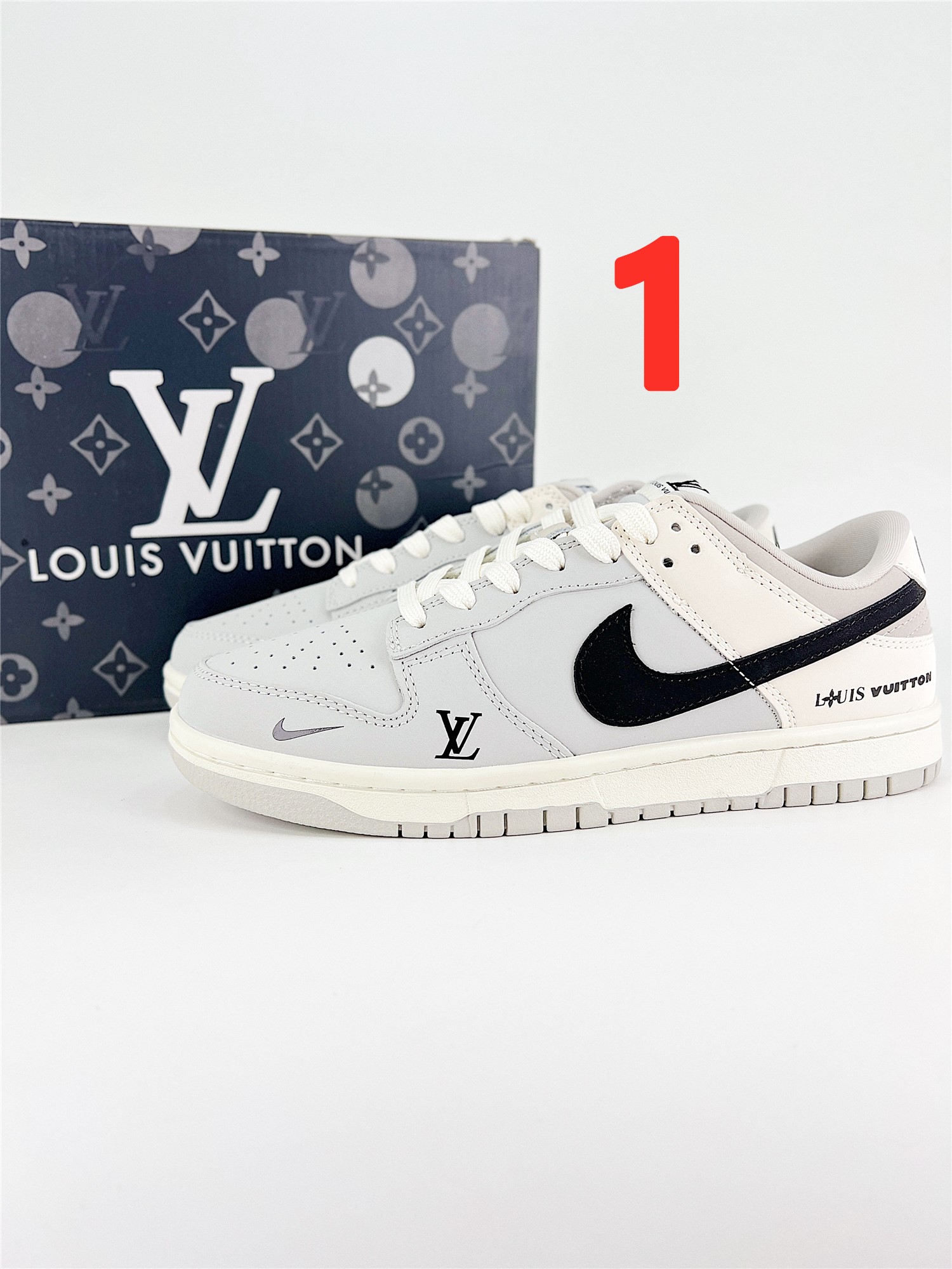 $26.99 NIKE DUNK SB LOW X5860 gallery
