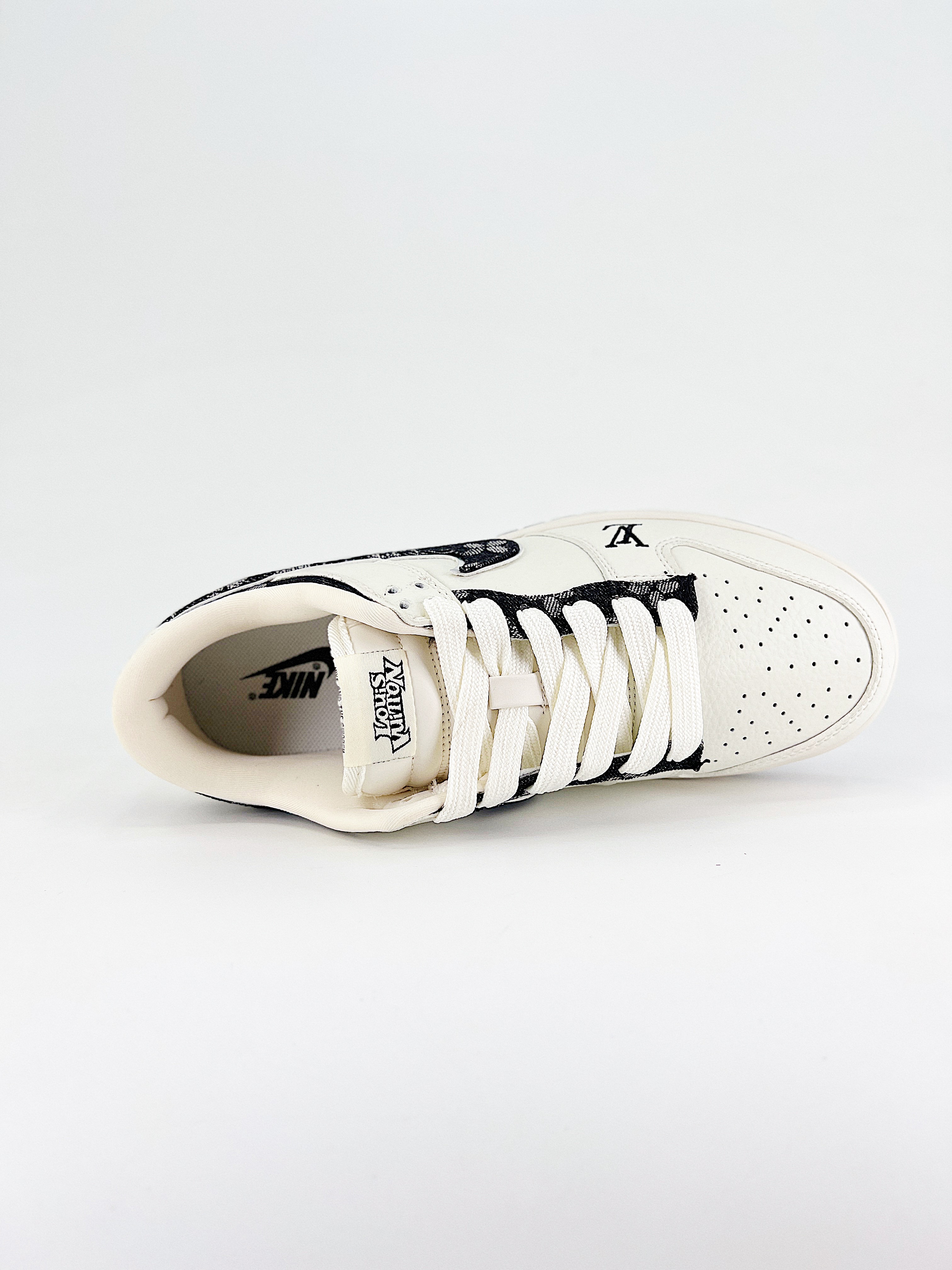 $26.99 NIKE DUNK SB LOW X5860 gallery