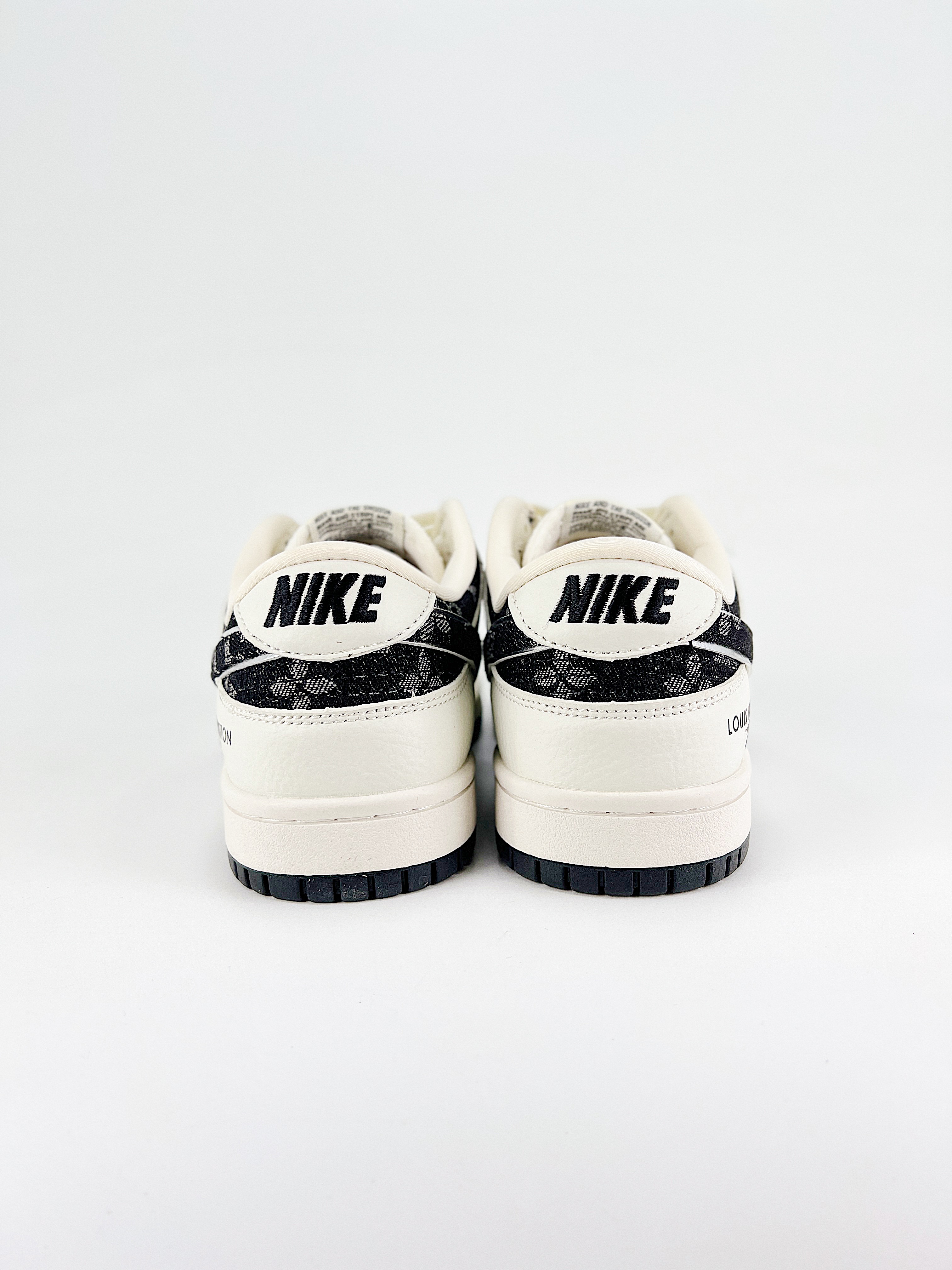 $26.99 NIKE DUNK SB LOW X5860 gallery