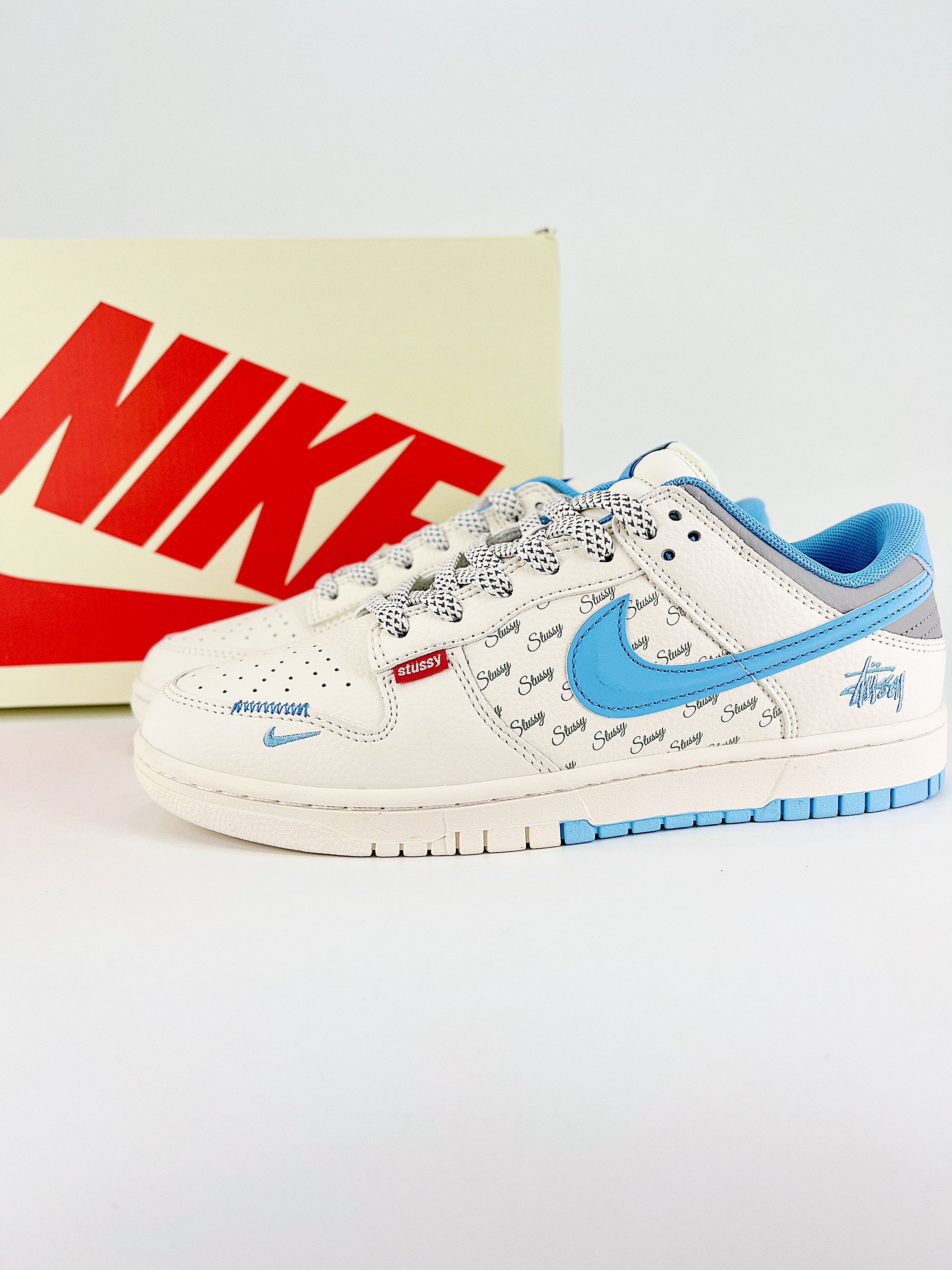 $26.99 NIKE DUNK SB LOW X5860 gallery