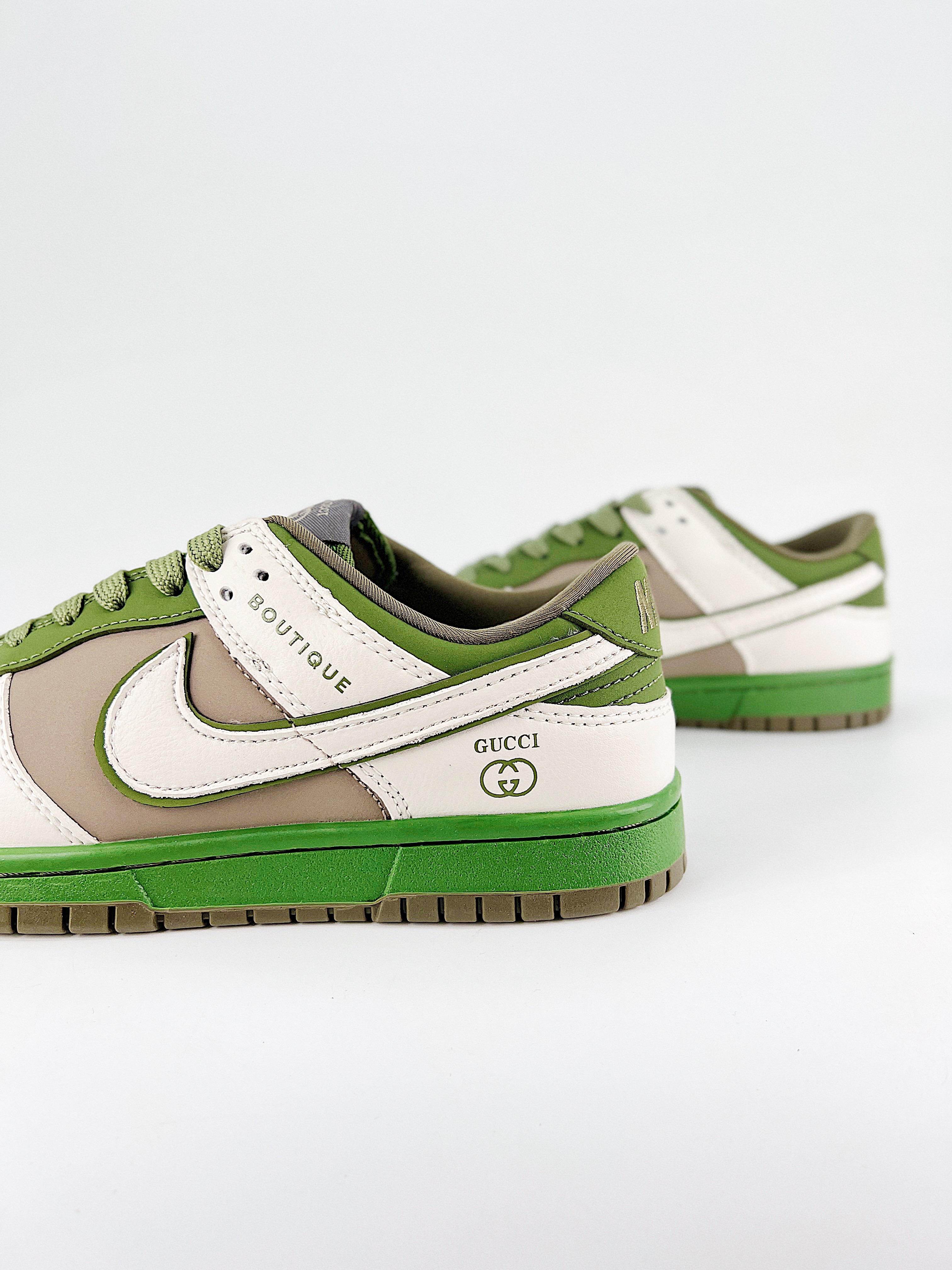 $26.99 NIKE DUNK SB LOW X5860 gallery
