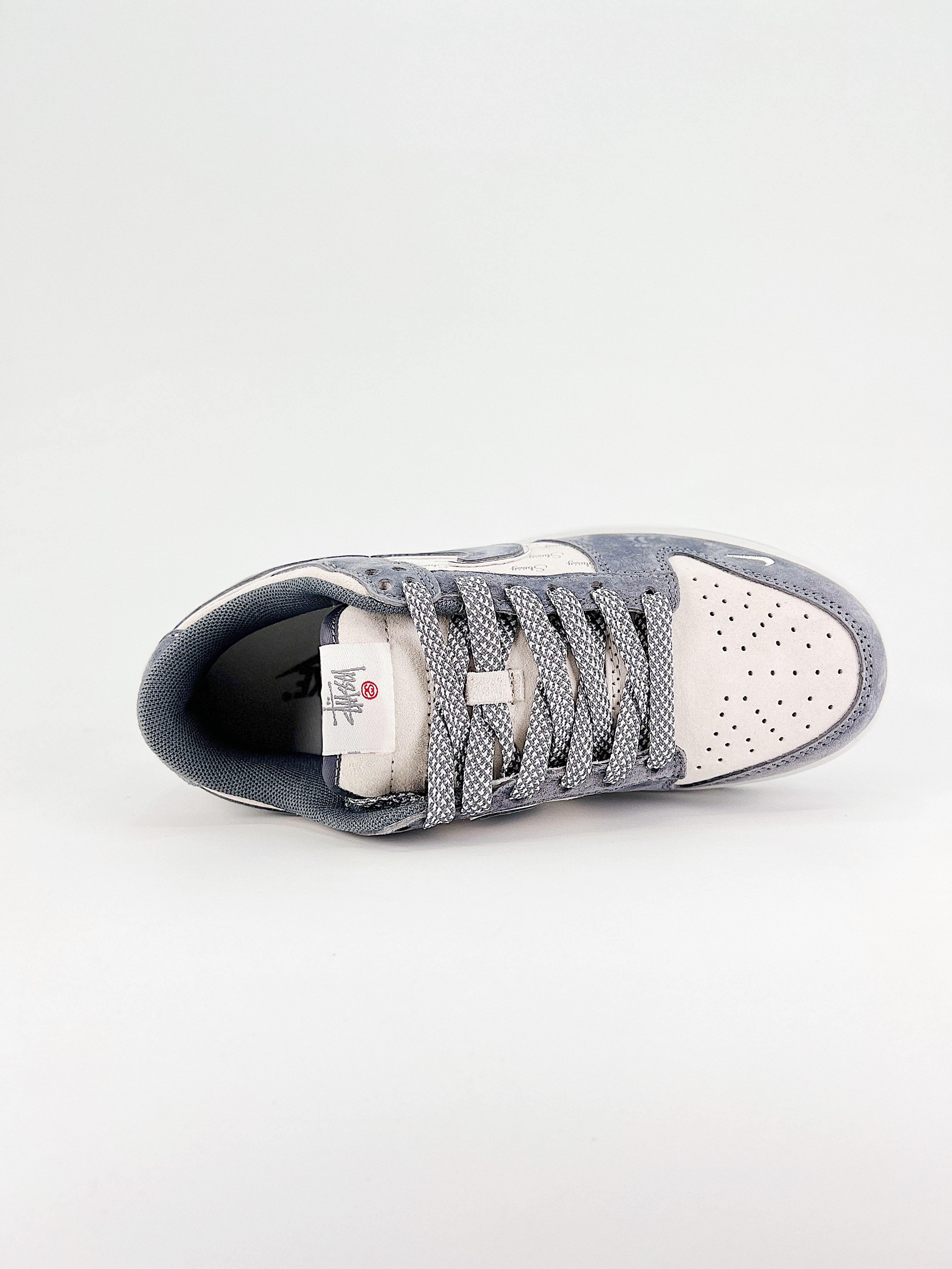 $26.99 NIKE DUNK SB LOW X5860 gallery