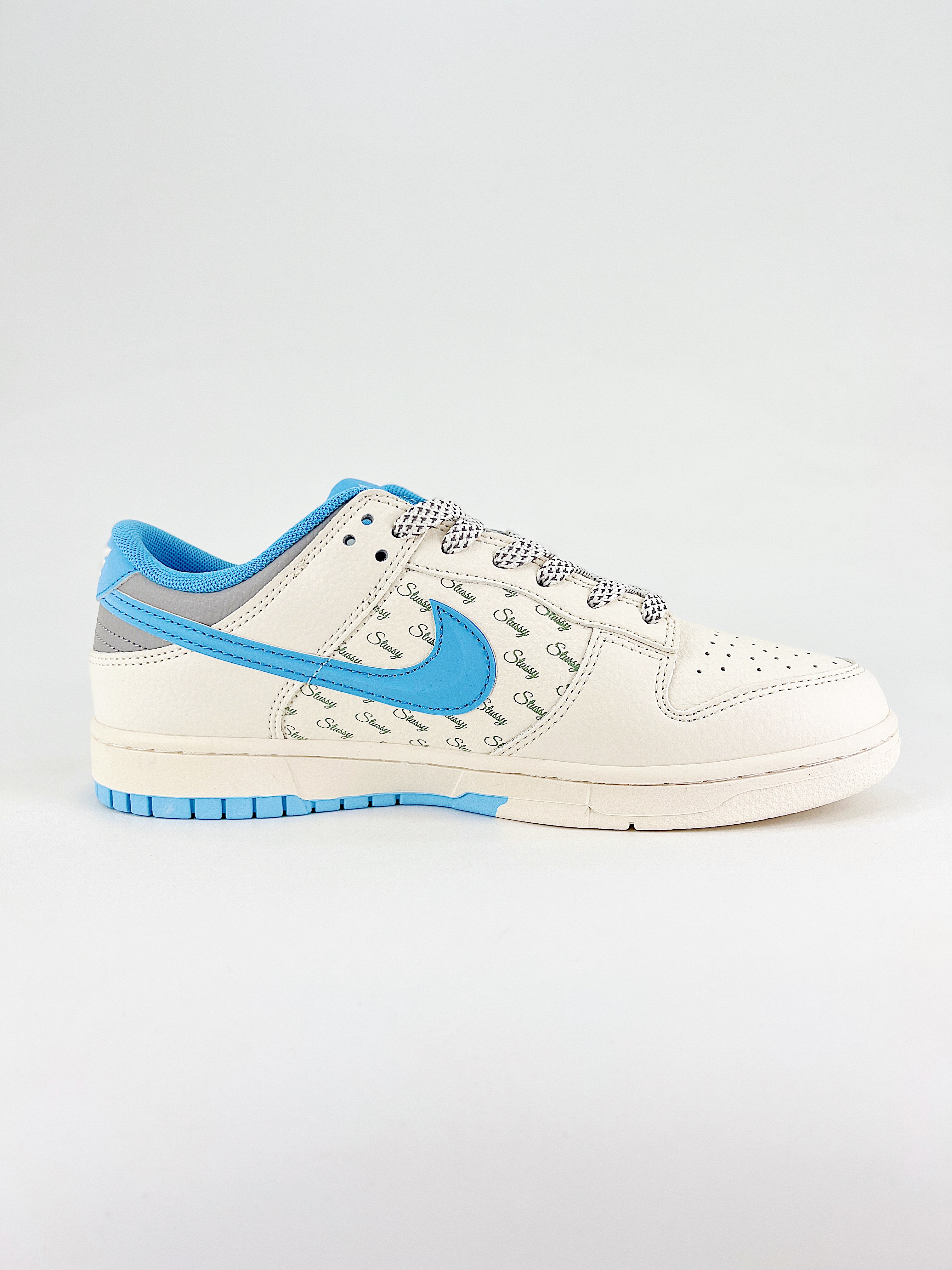 $26.99 NIKE DUNK SB LOW X5860 gallery