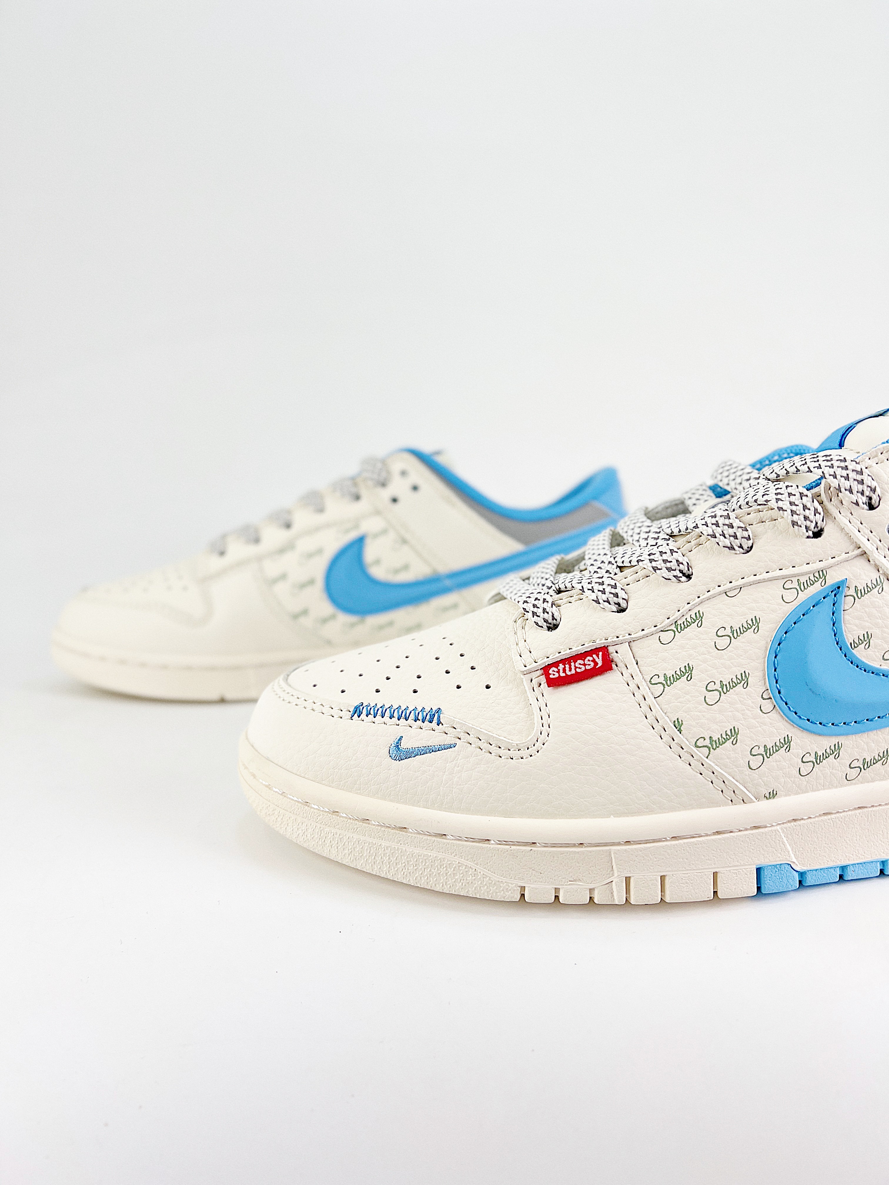 $26.99 NIKE DUNK SB LOW X5860 gallery
