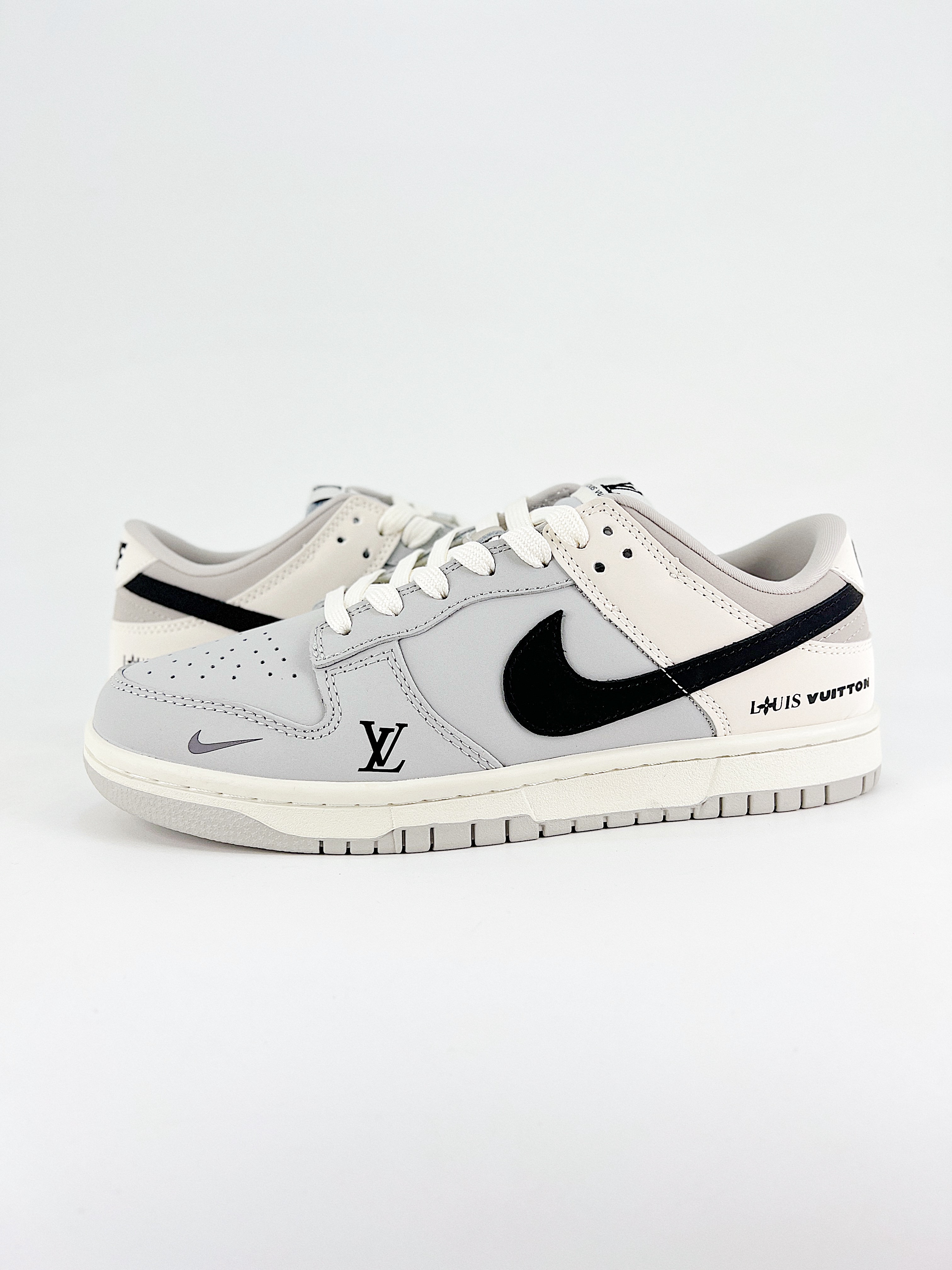 $26.99 NIKE DUNK SB LOW X5860 gallery