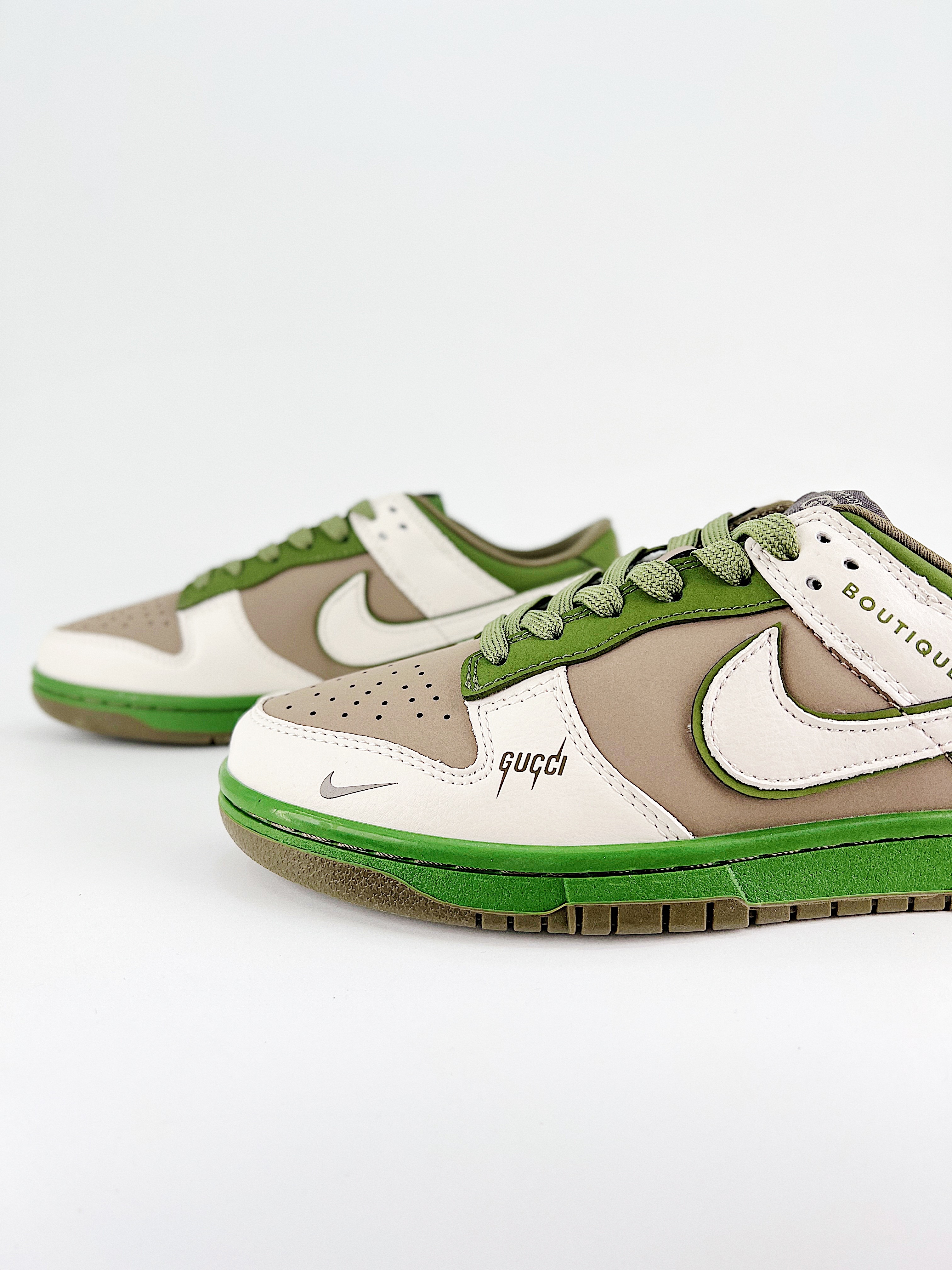 $26.99 NIKE DUNK SB LOW X5860 gallery