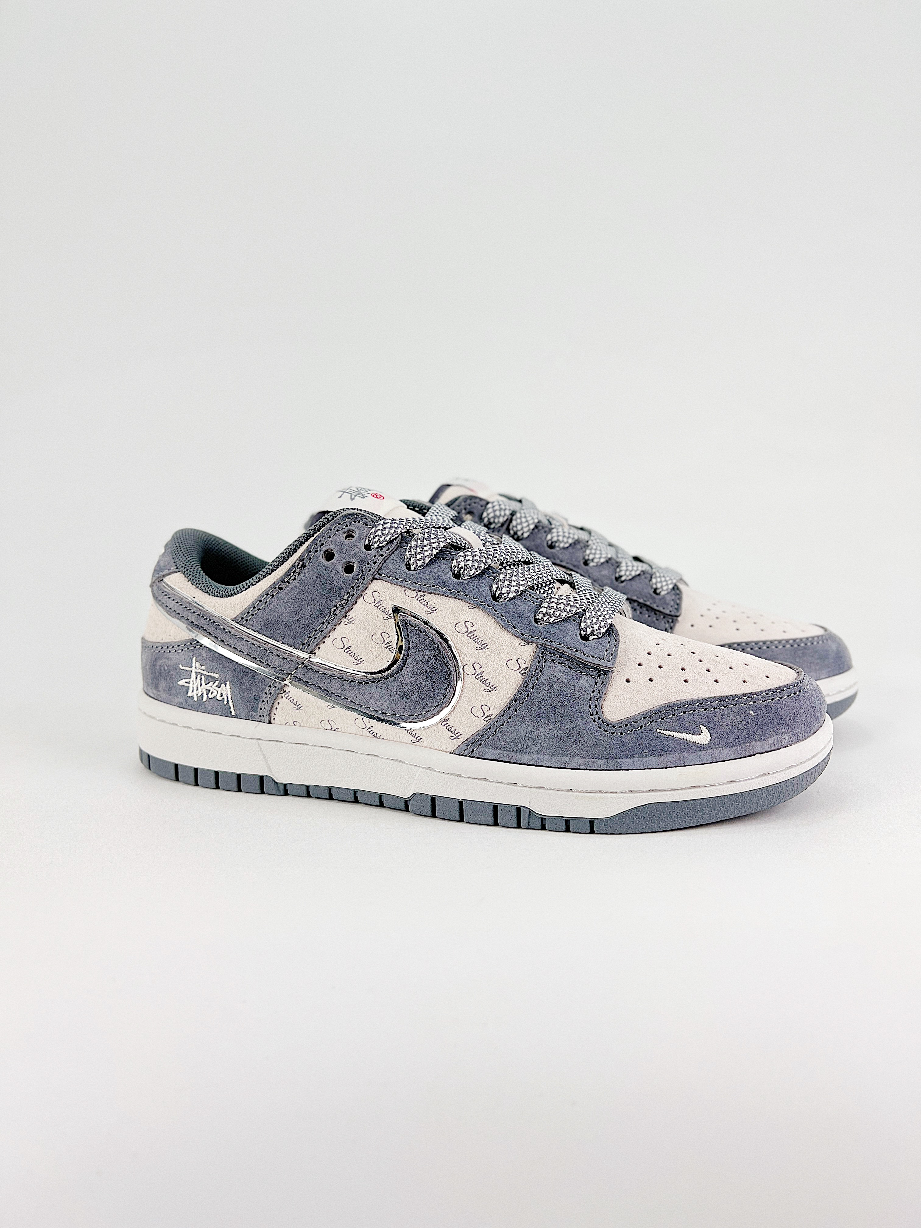 $26.99 NIKE DUNK SB LOW X5860 gallery
