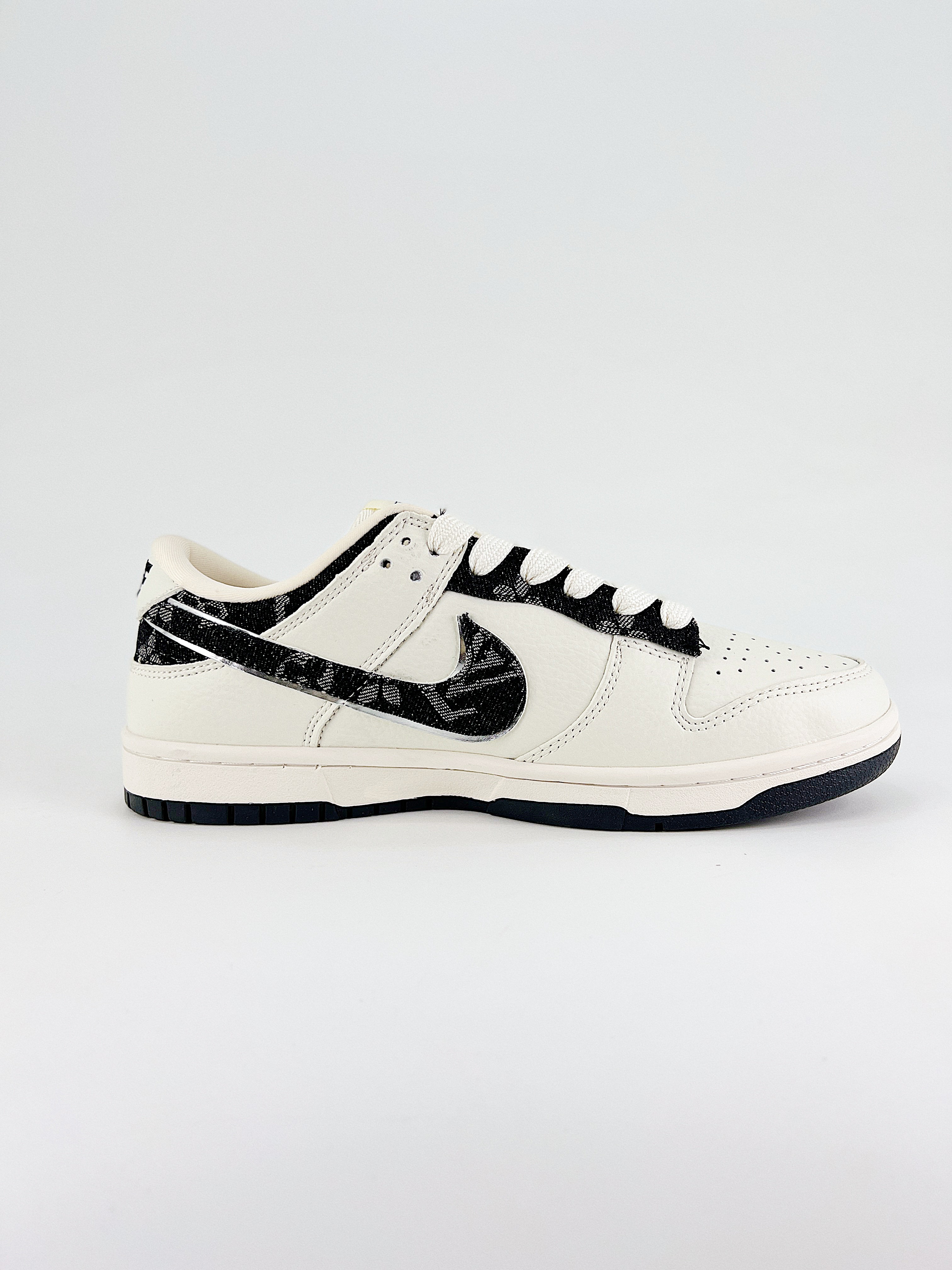 $26.99 NIKE DUNK SB LOW X5860 gallery