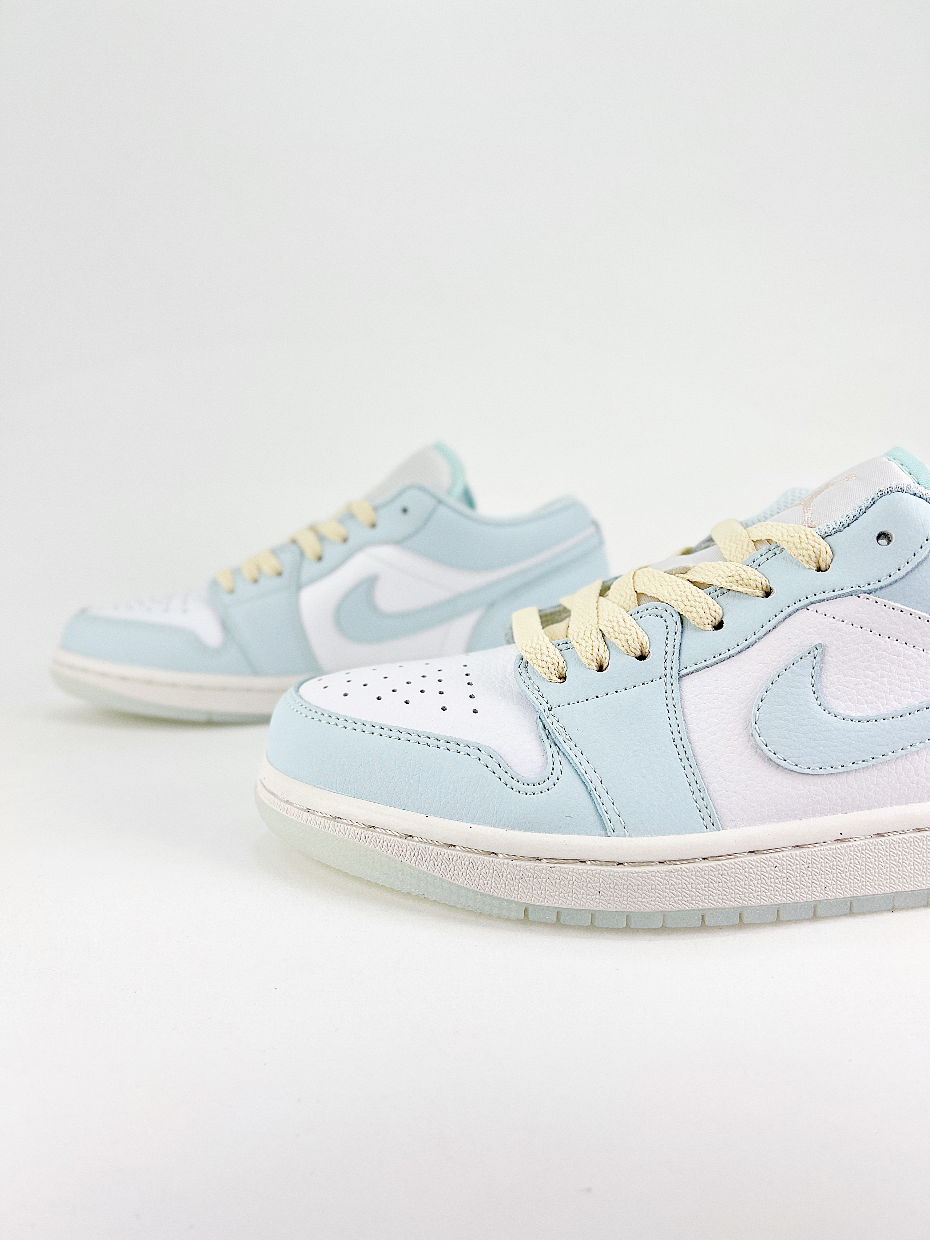 $26.99 Nike Air Jordan1 Low AJ x5857 gallery