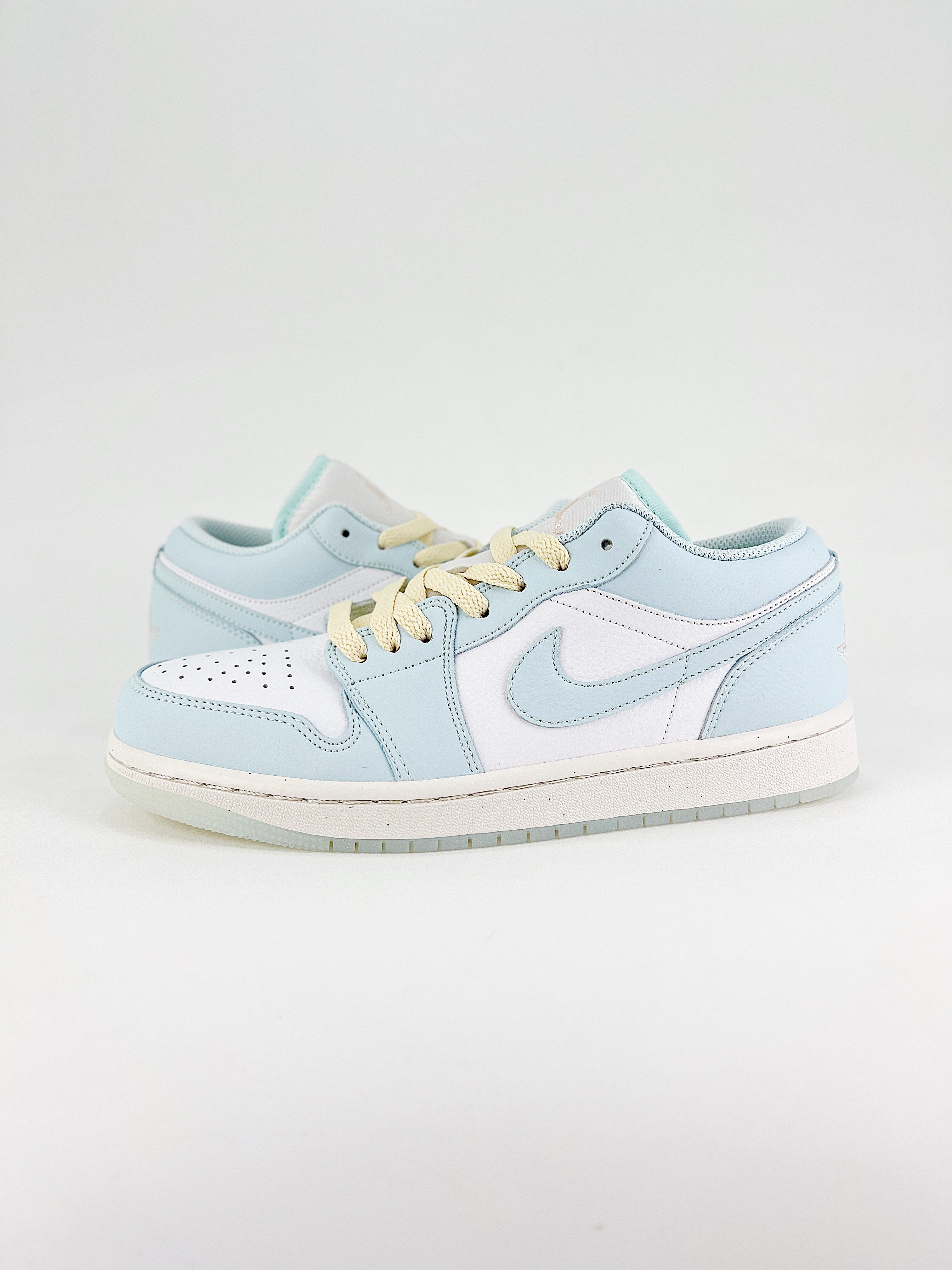 $26.99 Nike Air Jordan1 Low AJ x5857 gallery