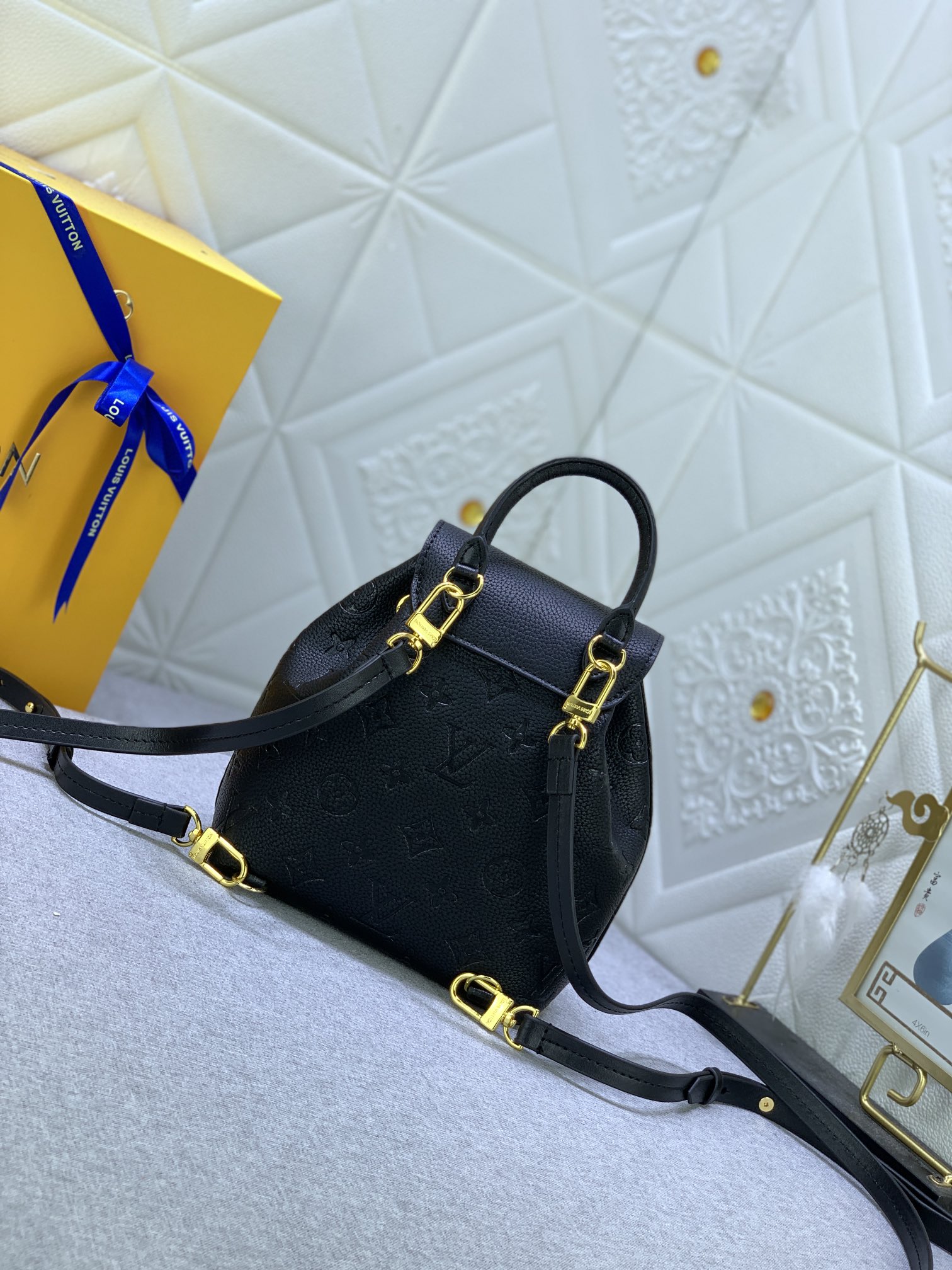 $27.99 LV M45516 X2401 gallery