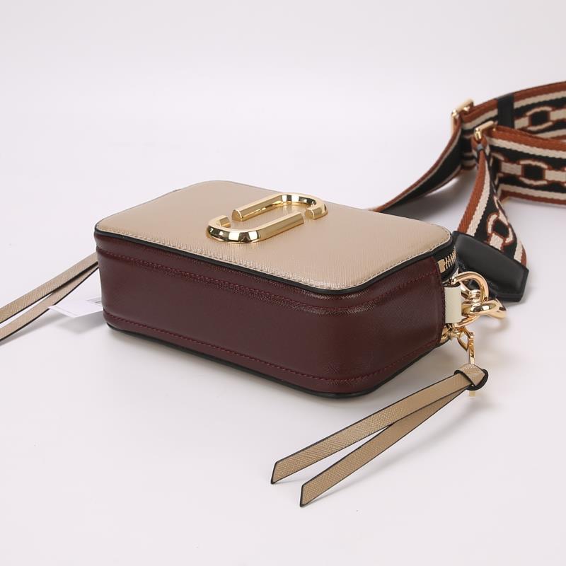 $27.99 MARC JACOBS 61 X2266 gallery