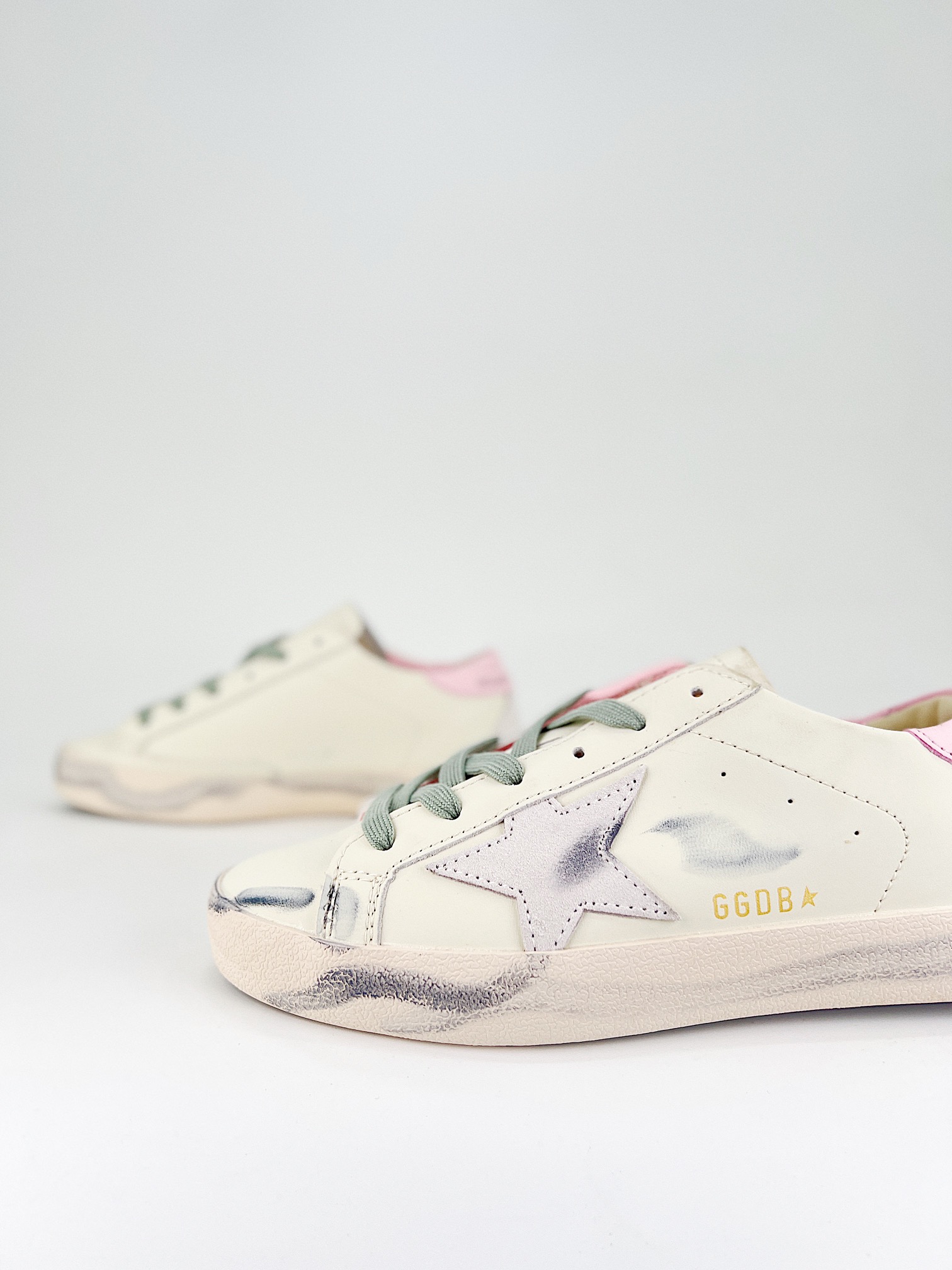 $28.99 GGDB Golden Goose X5245 gallery