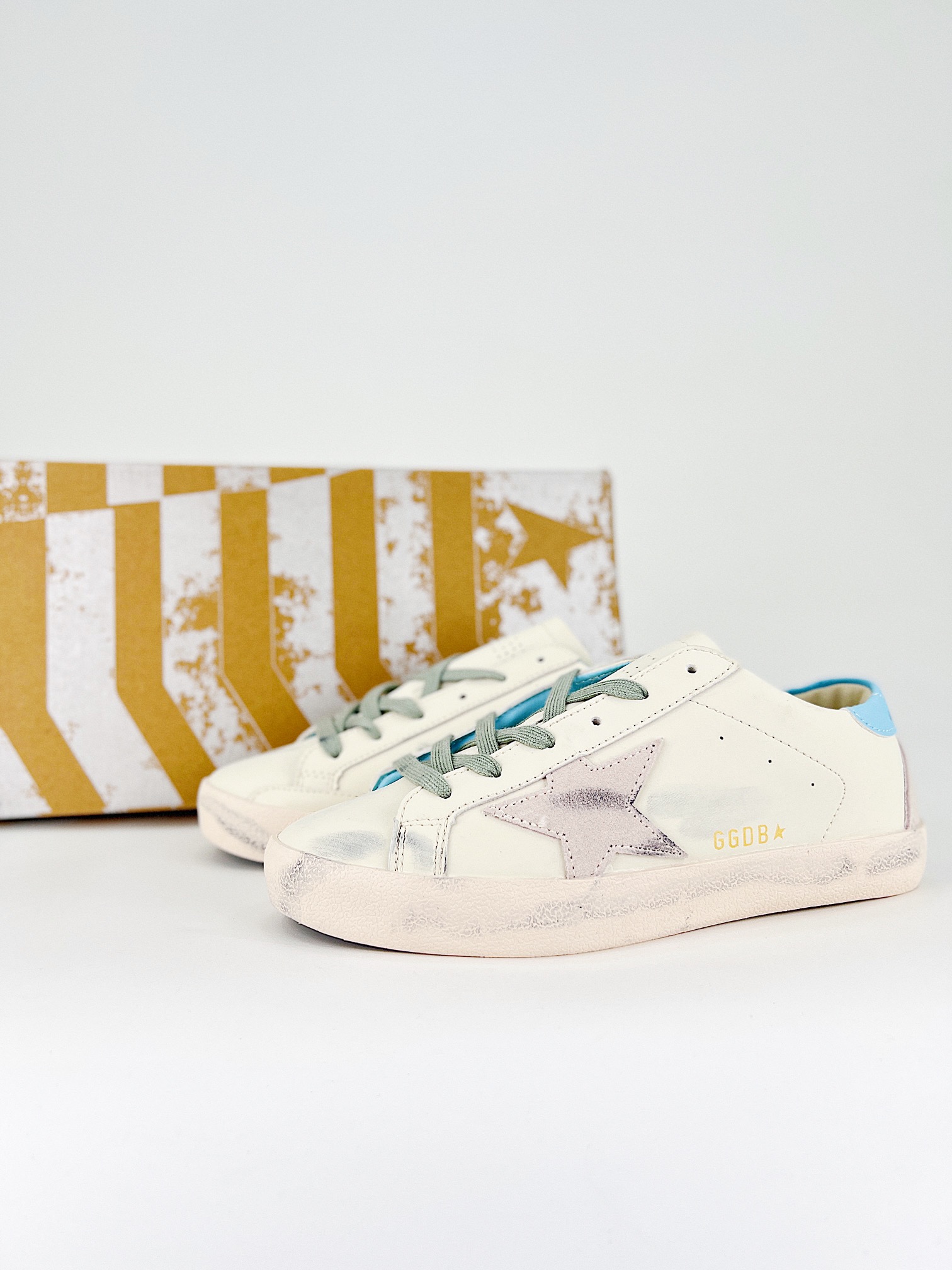 $28.99 GGDB Golden Goose X5247 gallery