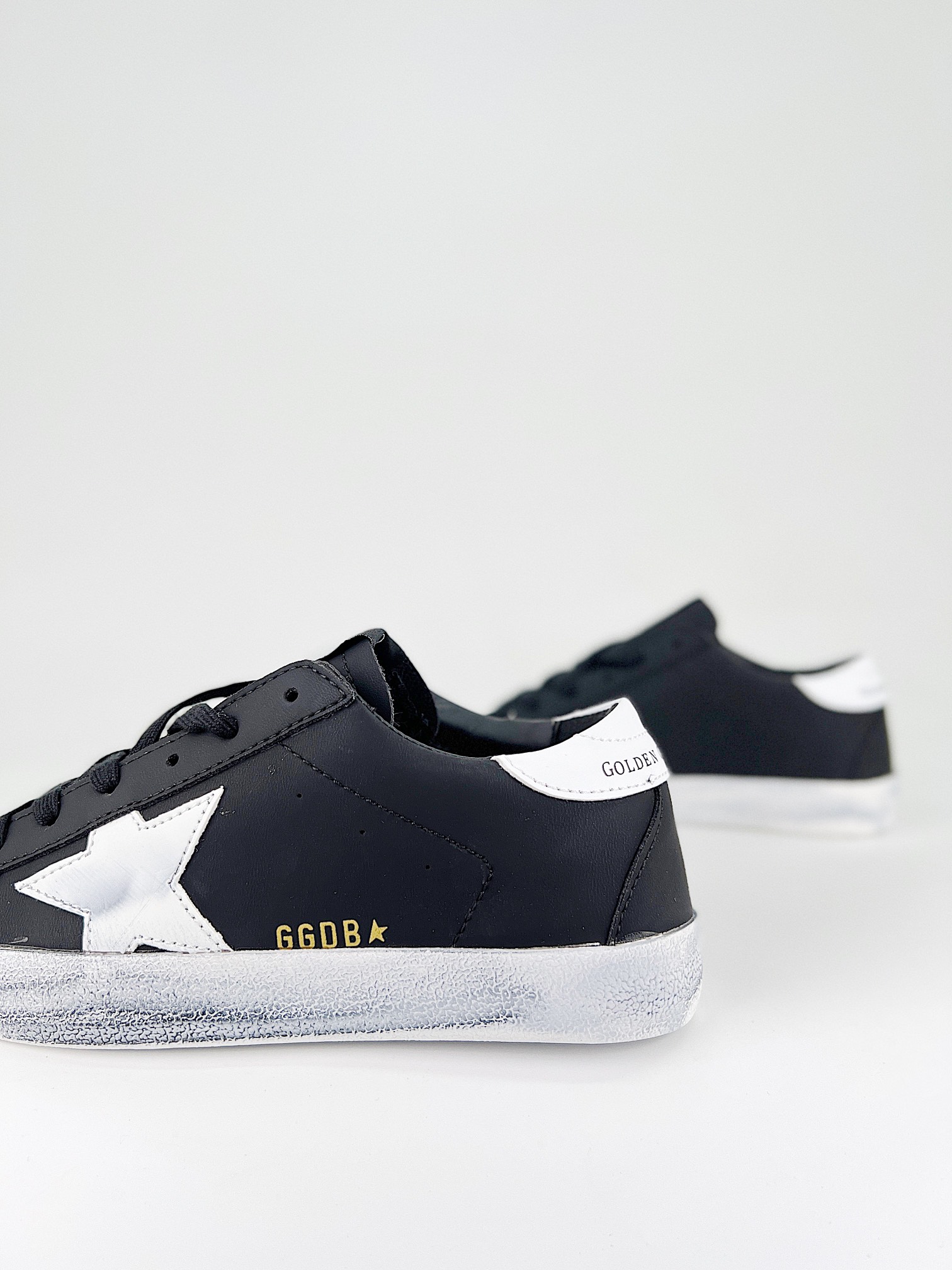 $28.99 GGDB Golden Goose X5248 gallery