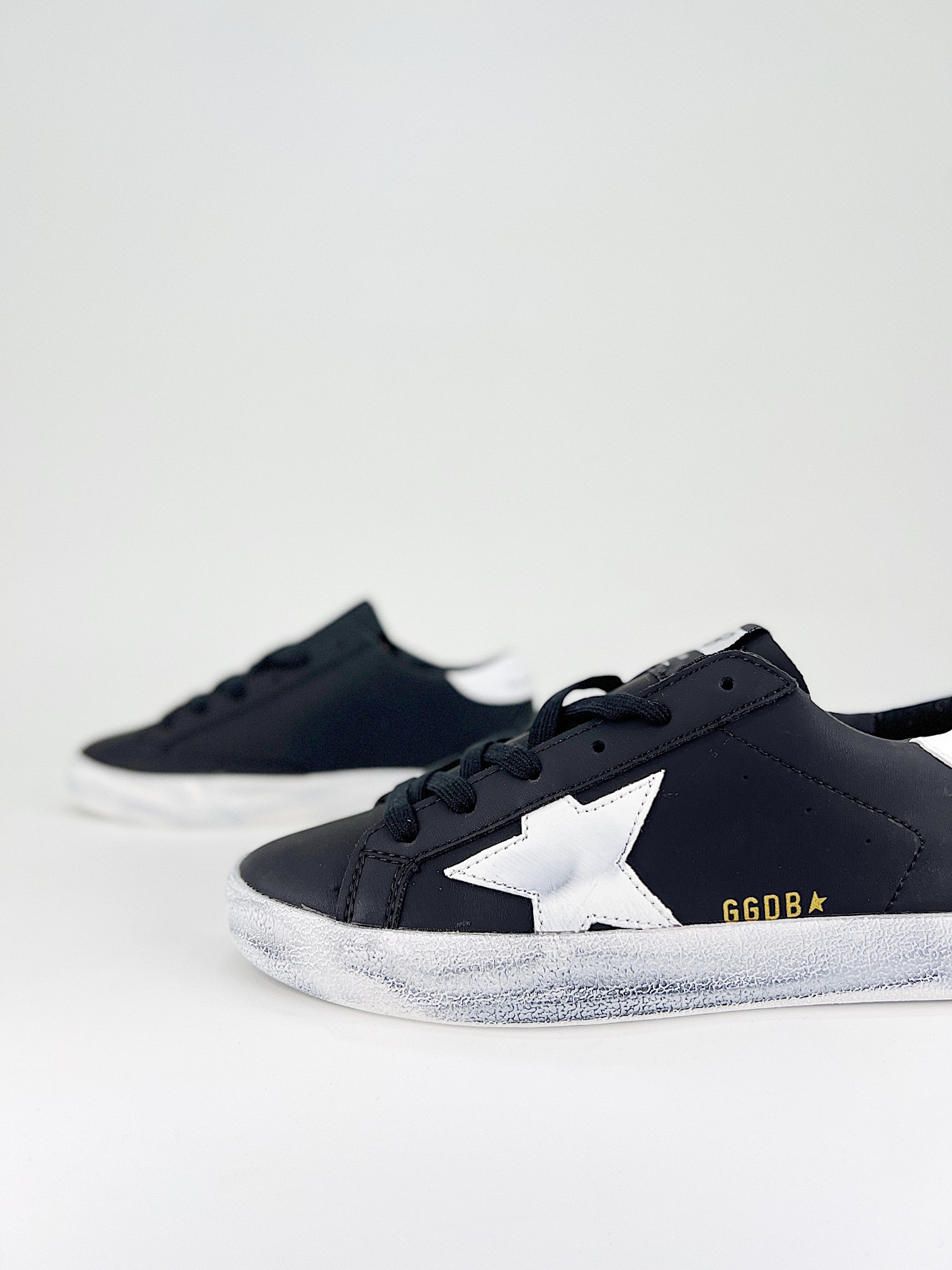 $28.99 GGDB Golden Goose X5248 gallery