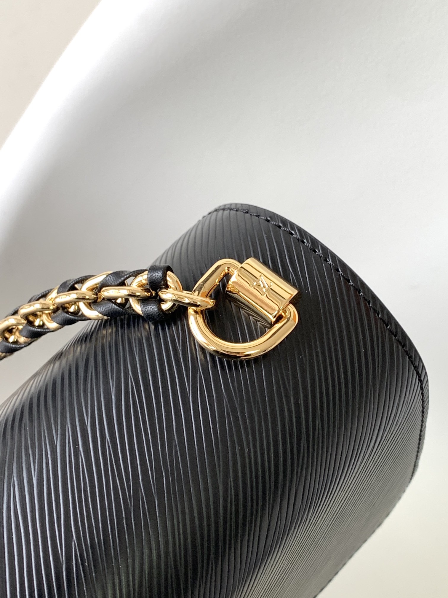 $28.99 LV M57517 X2399 gallery