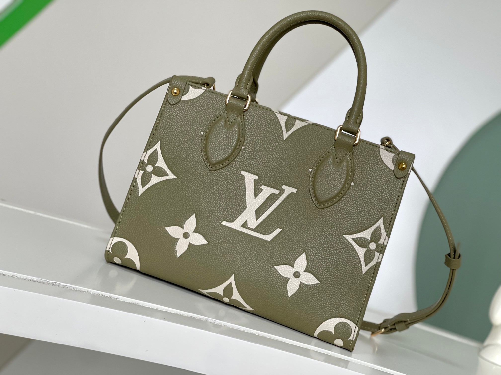 $28.99 LV m46647 X4454 gallery