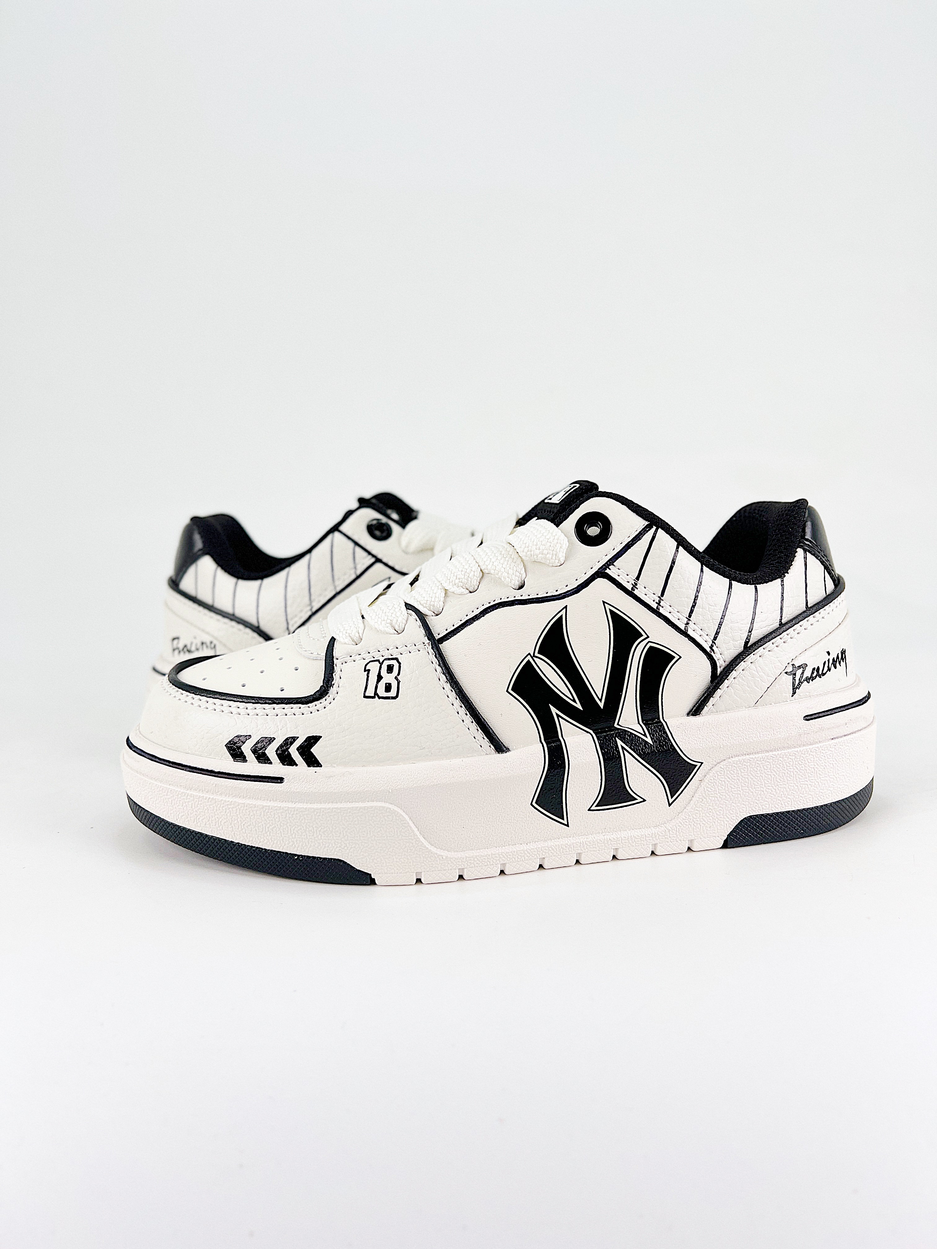 $28.99 MLB Chunky Liner New York Yankees X5297 gallery