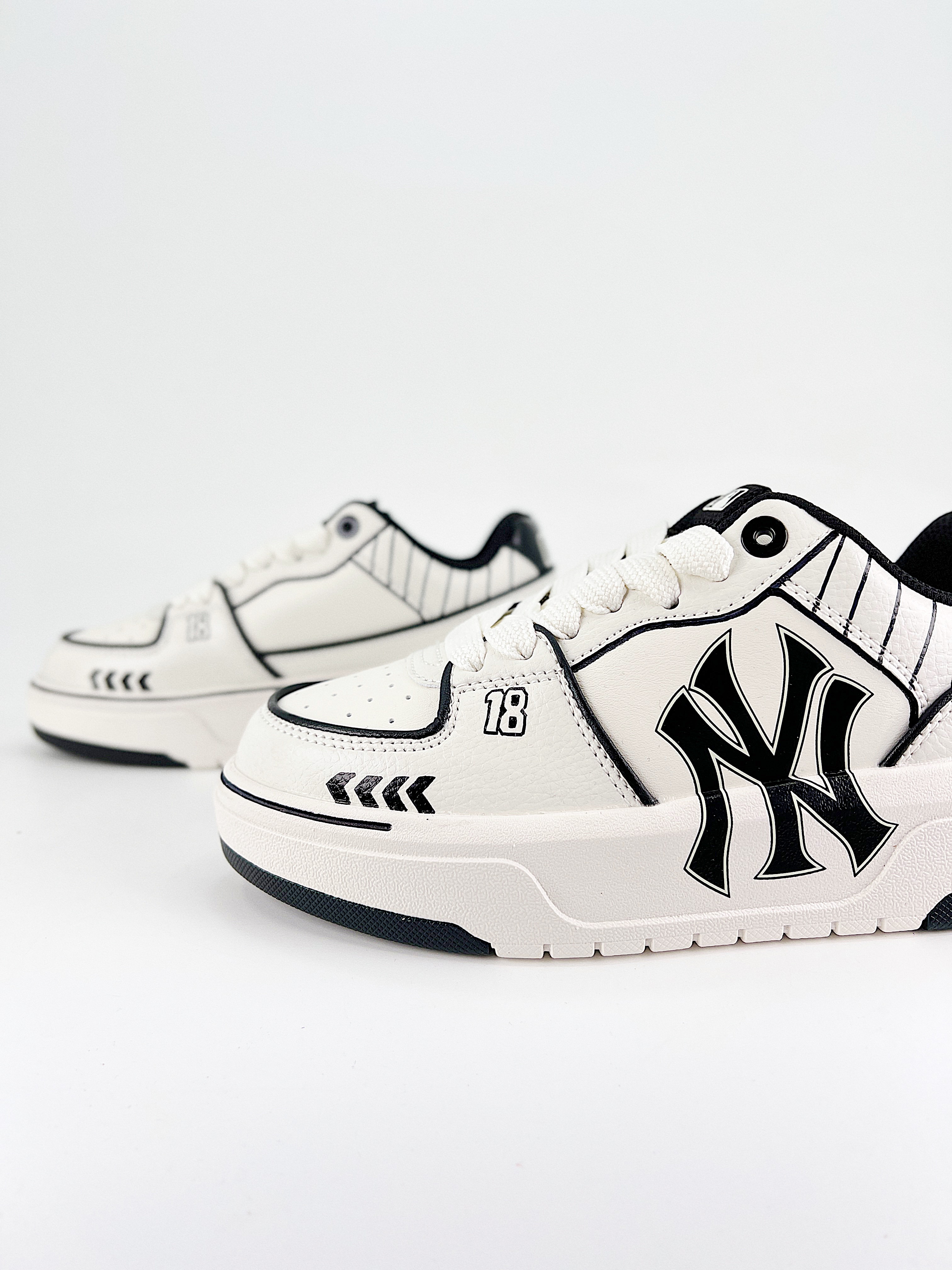 $28.99 MLB Chunky Liner New York Yankees X5297 gallery