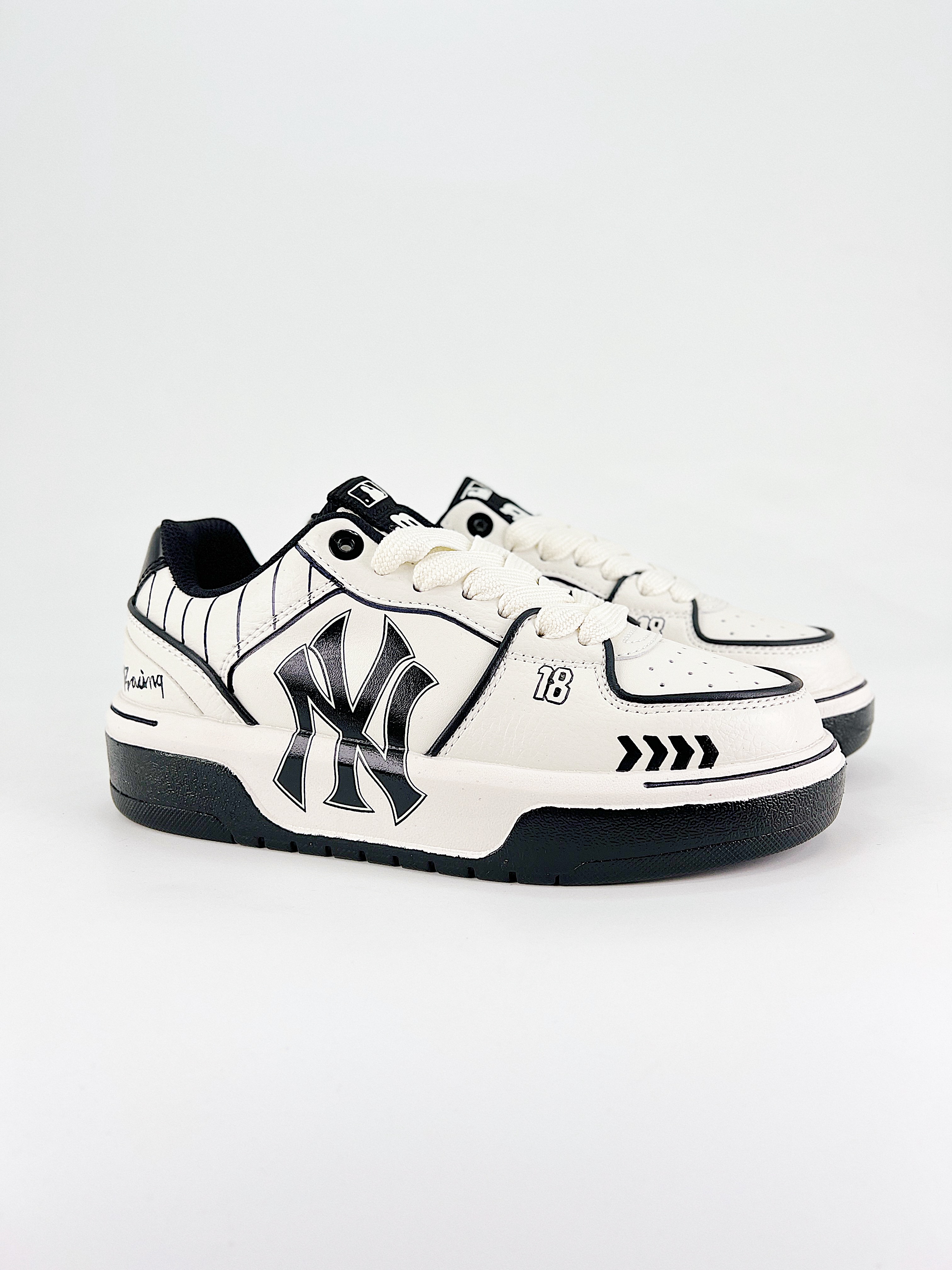 $28.99 MLB Chunky Liner New York Yankees X5298 gallery
