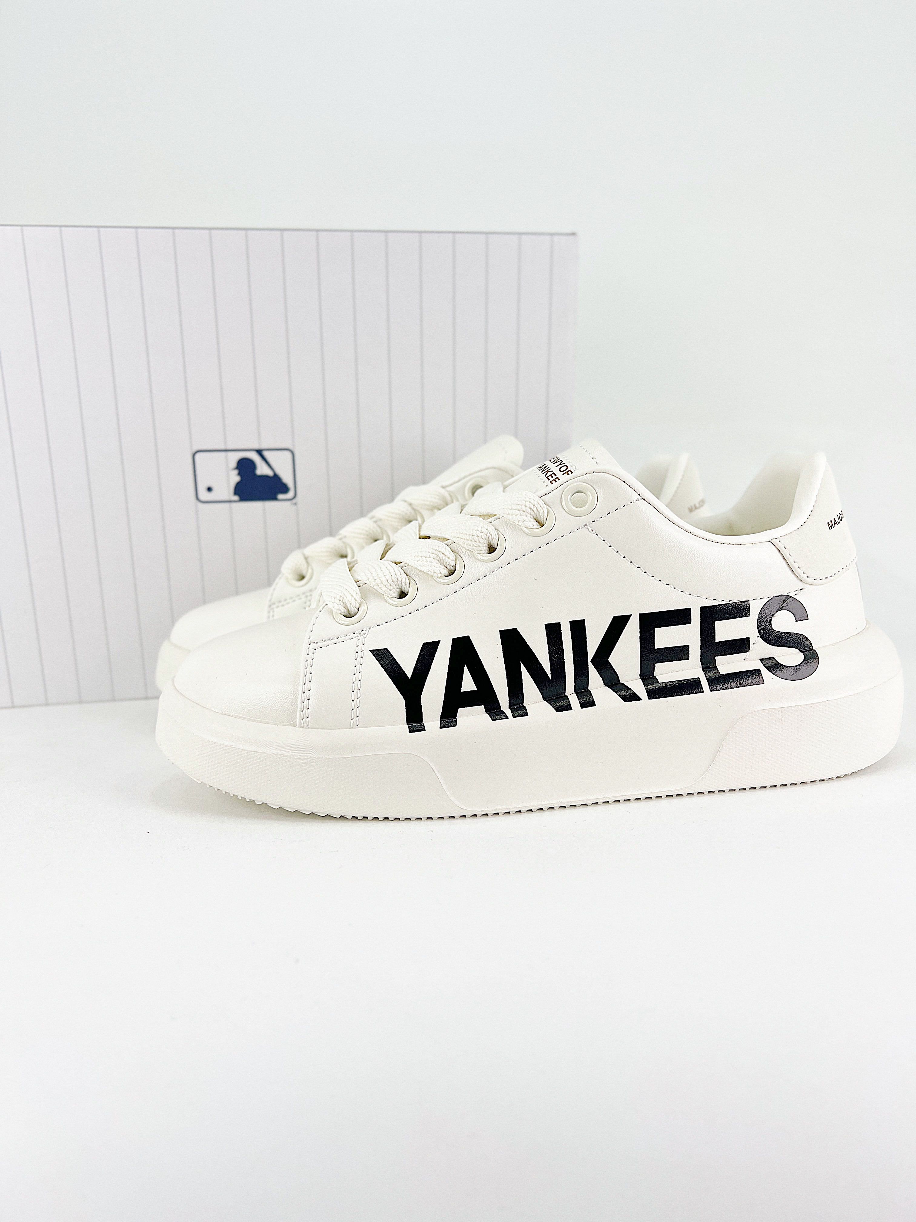$28.99 MLB Chunky Liner New York Yankees X5301 gallery