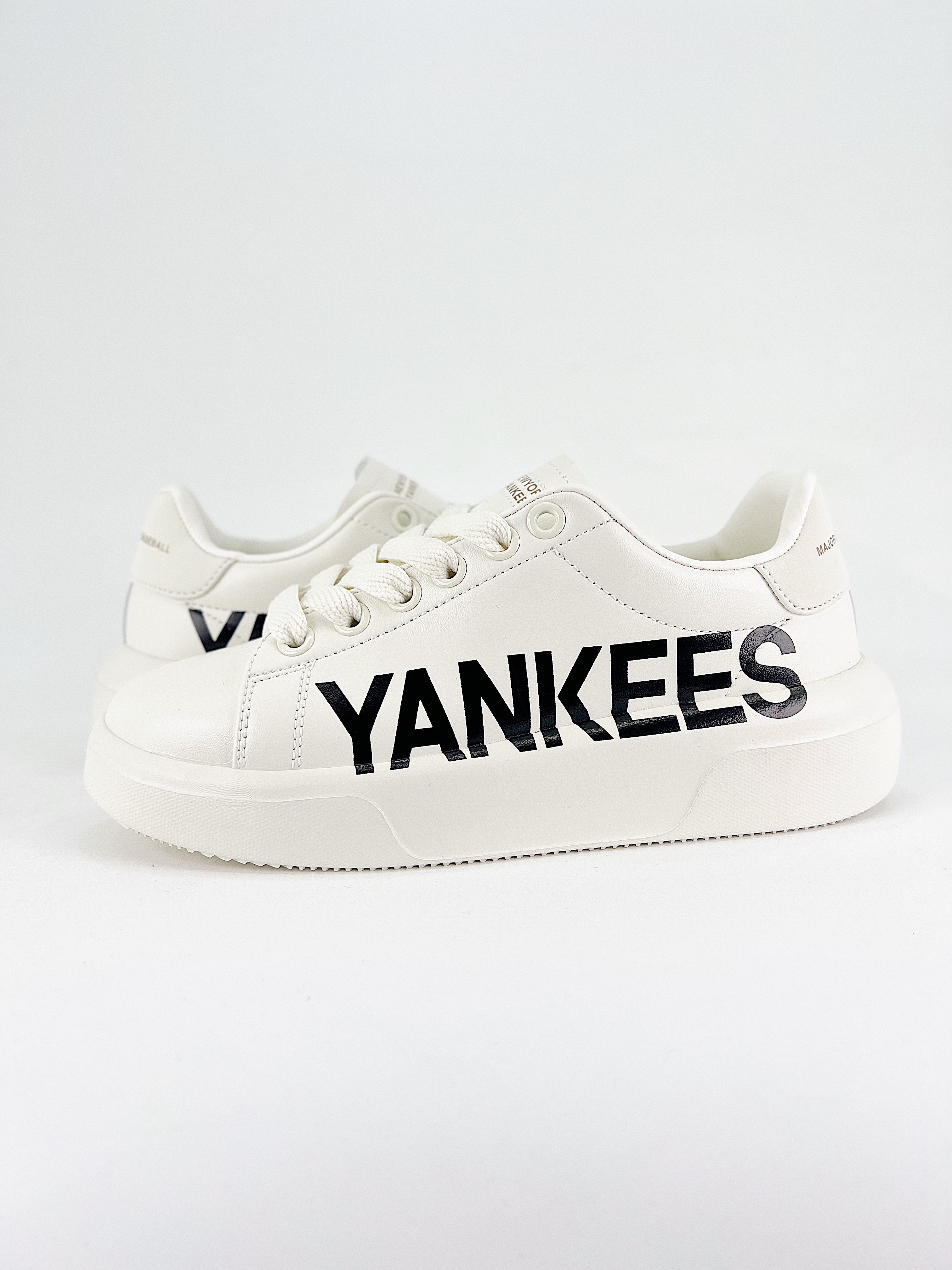 $28.99 MLB Chunky Liner New York Yankees X5301 gallery