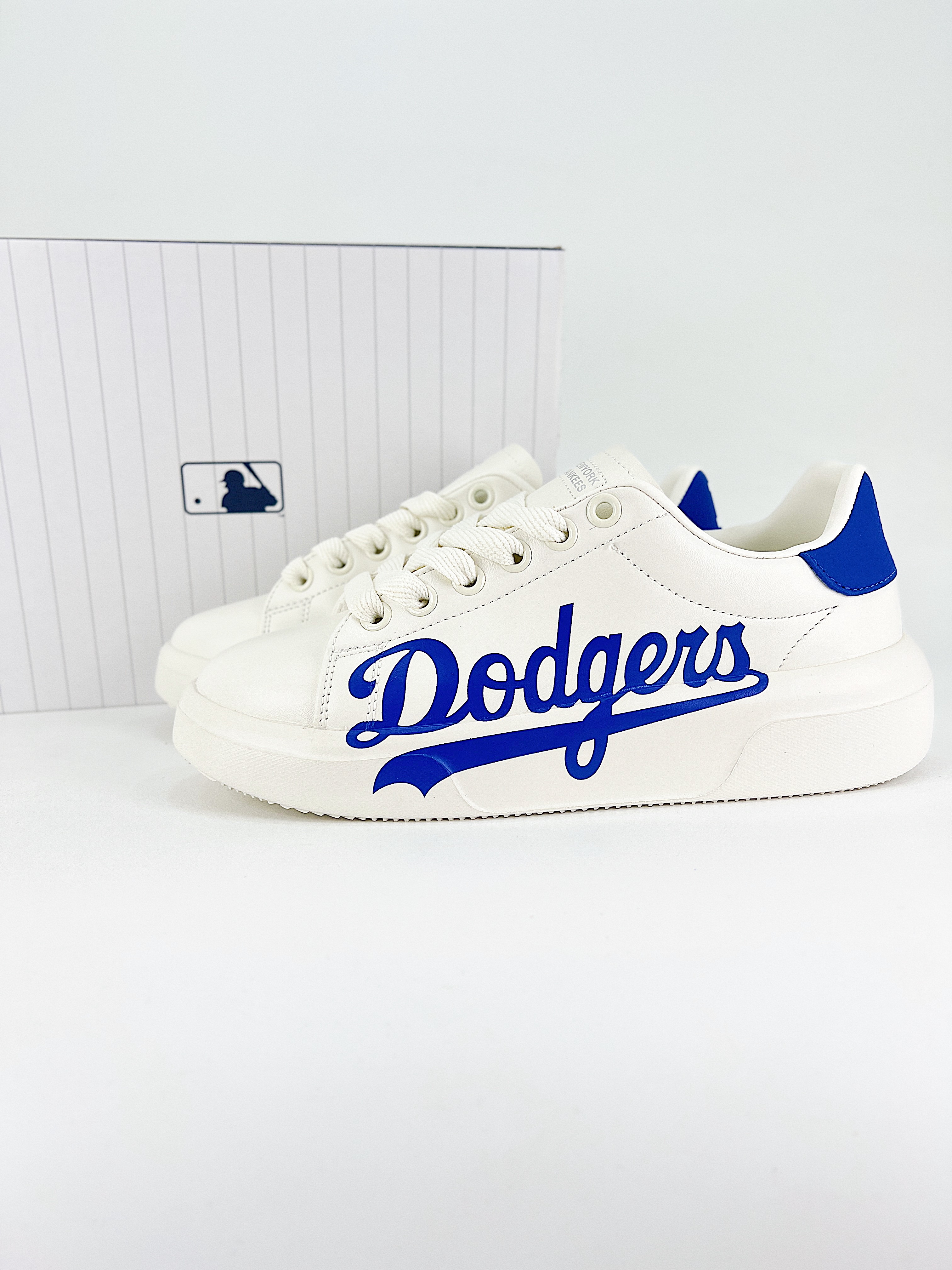 $28.99 MLB Chunky Liner New York Yankees X5302 gallery
