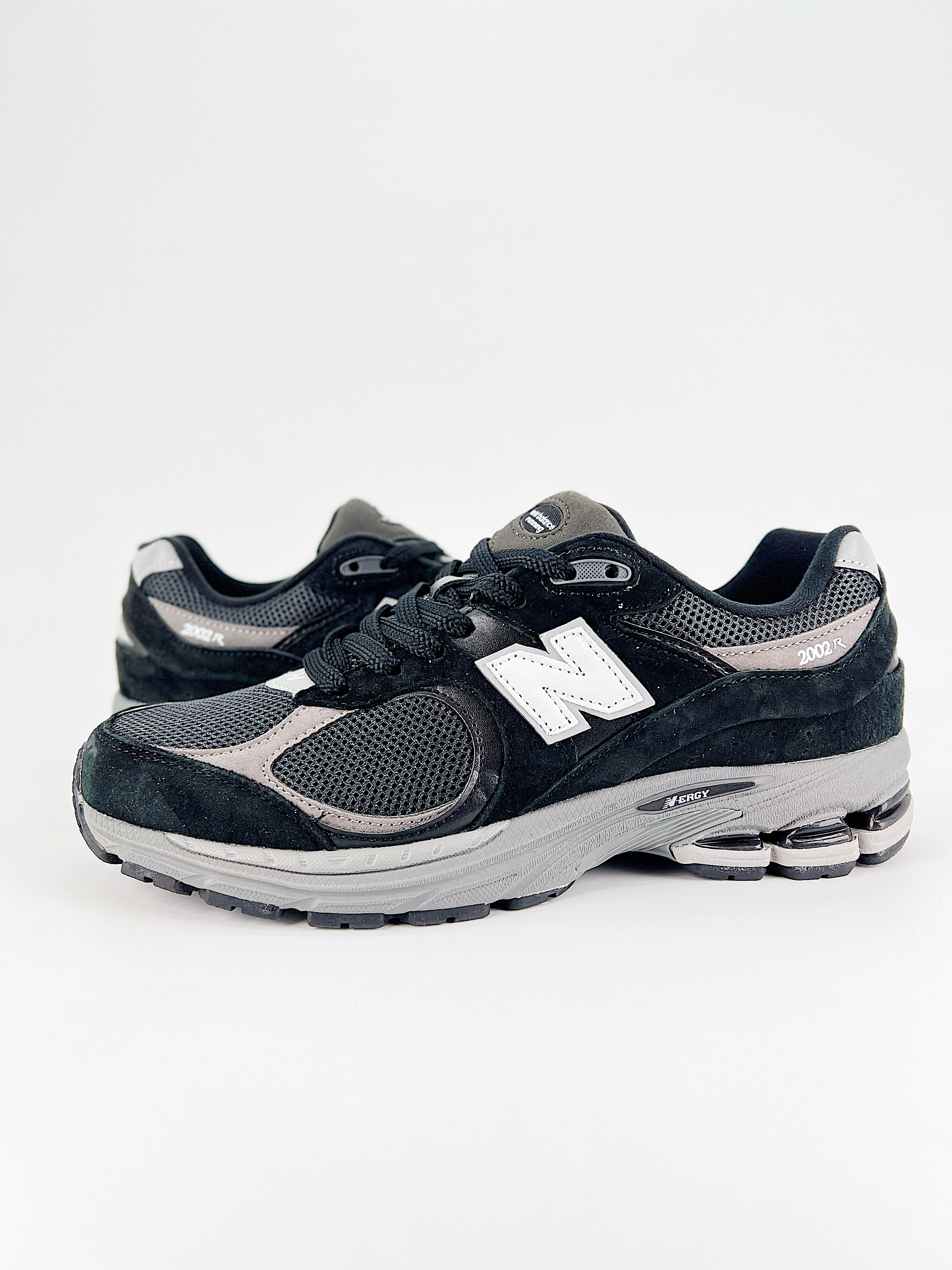 $28.99 New Balance 2002 X5251 gallery