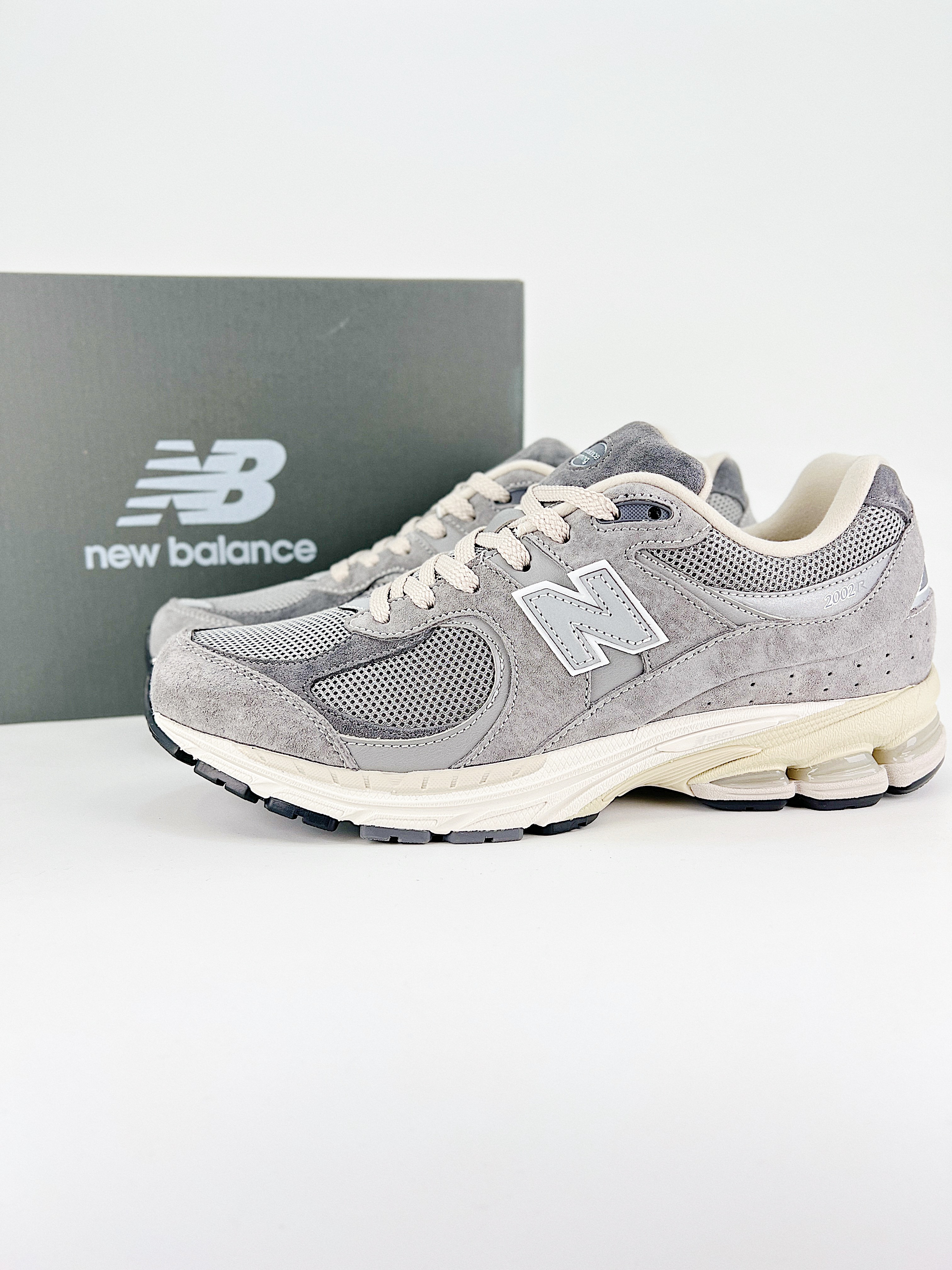 $28.99 New Balance 2002 X5276 gallery