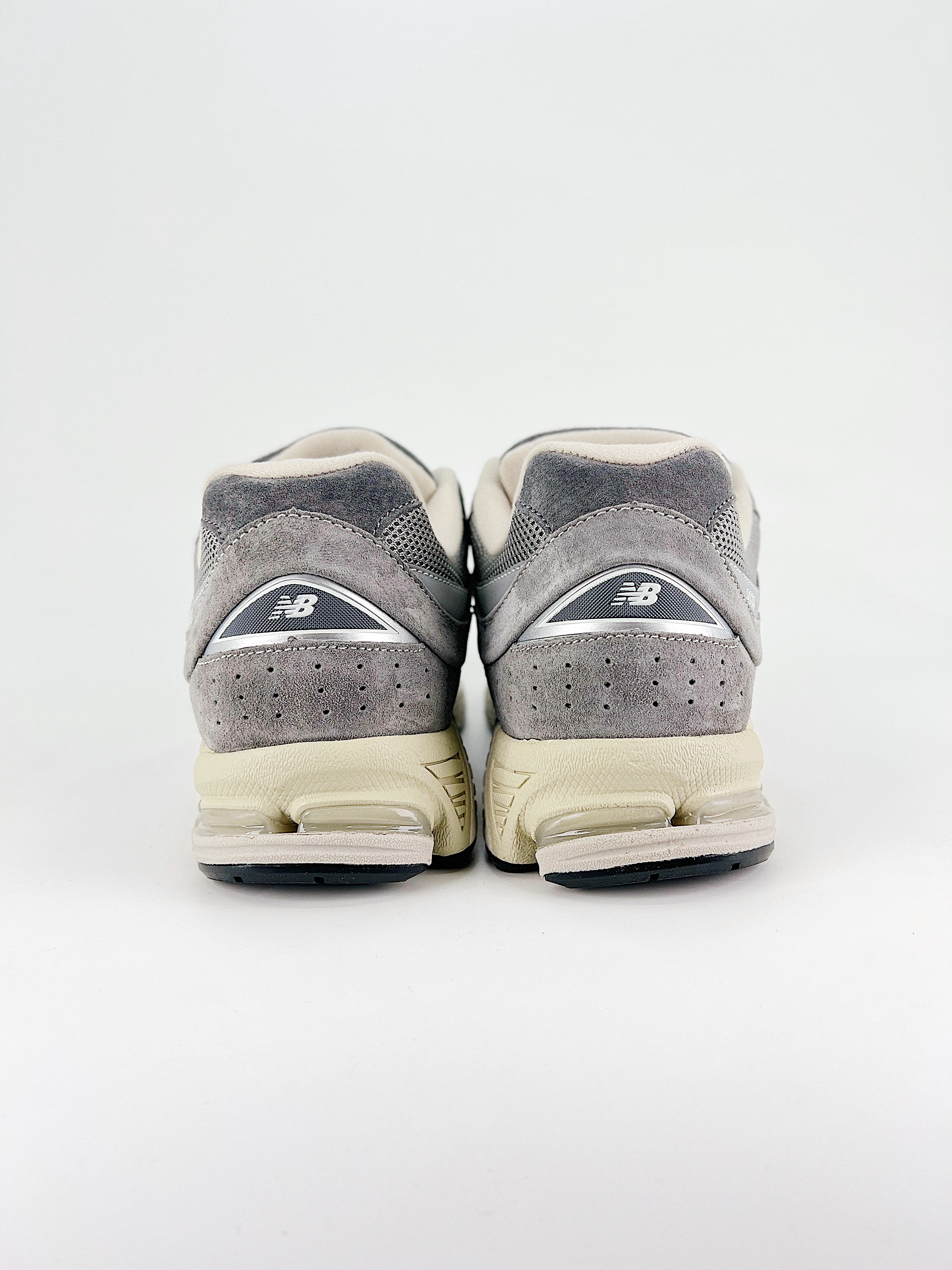 $28.99 New Balance 2002 X5276 gallery