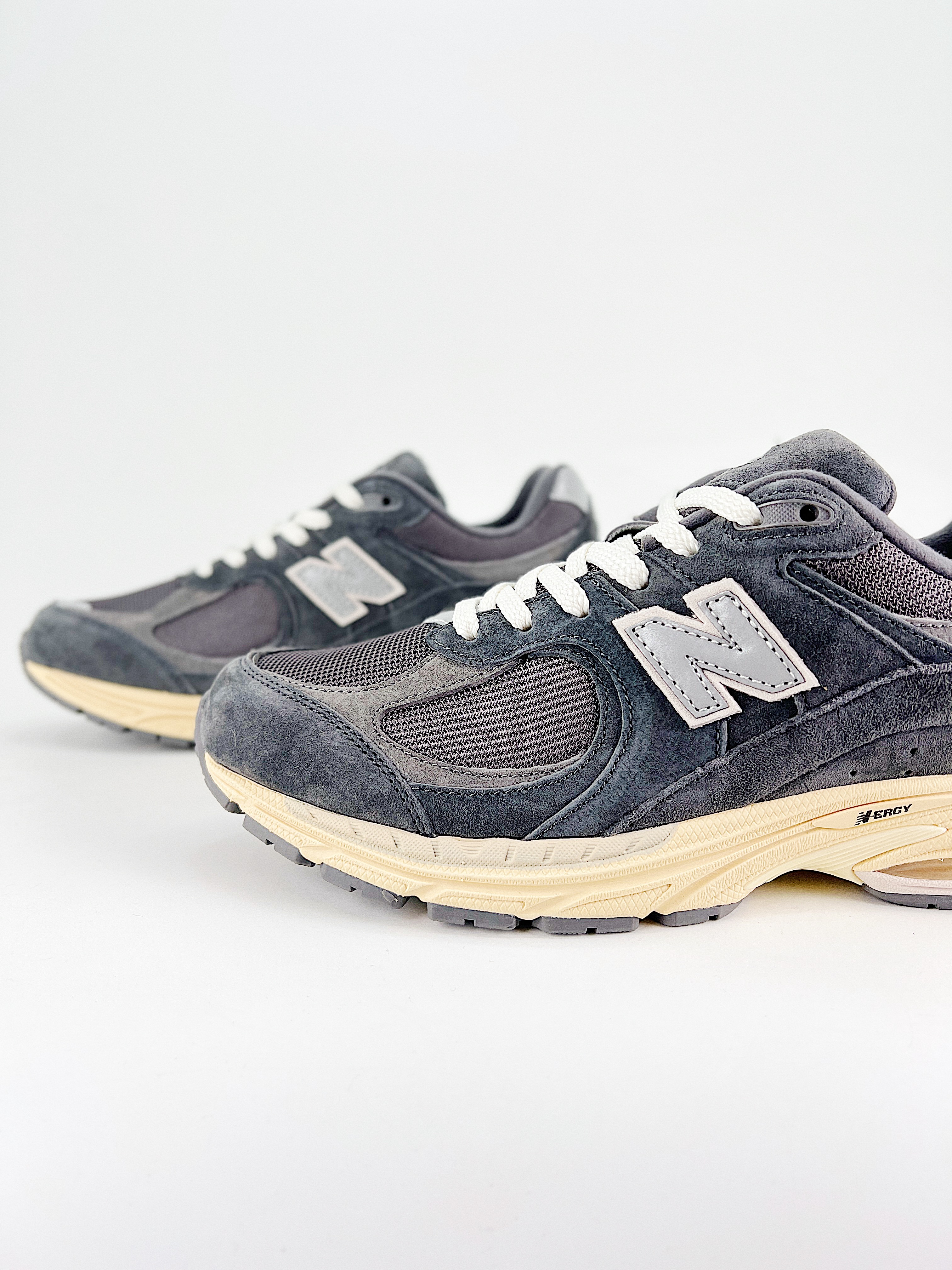 $28.99 New Balance 2002 X5277 gallery