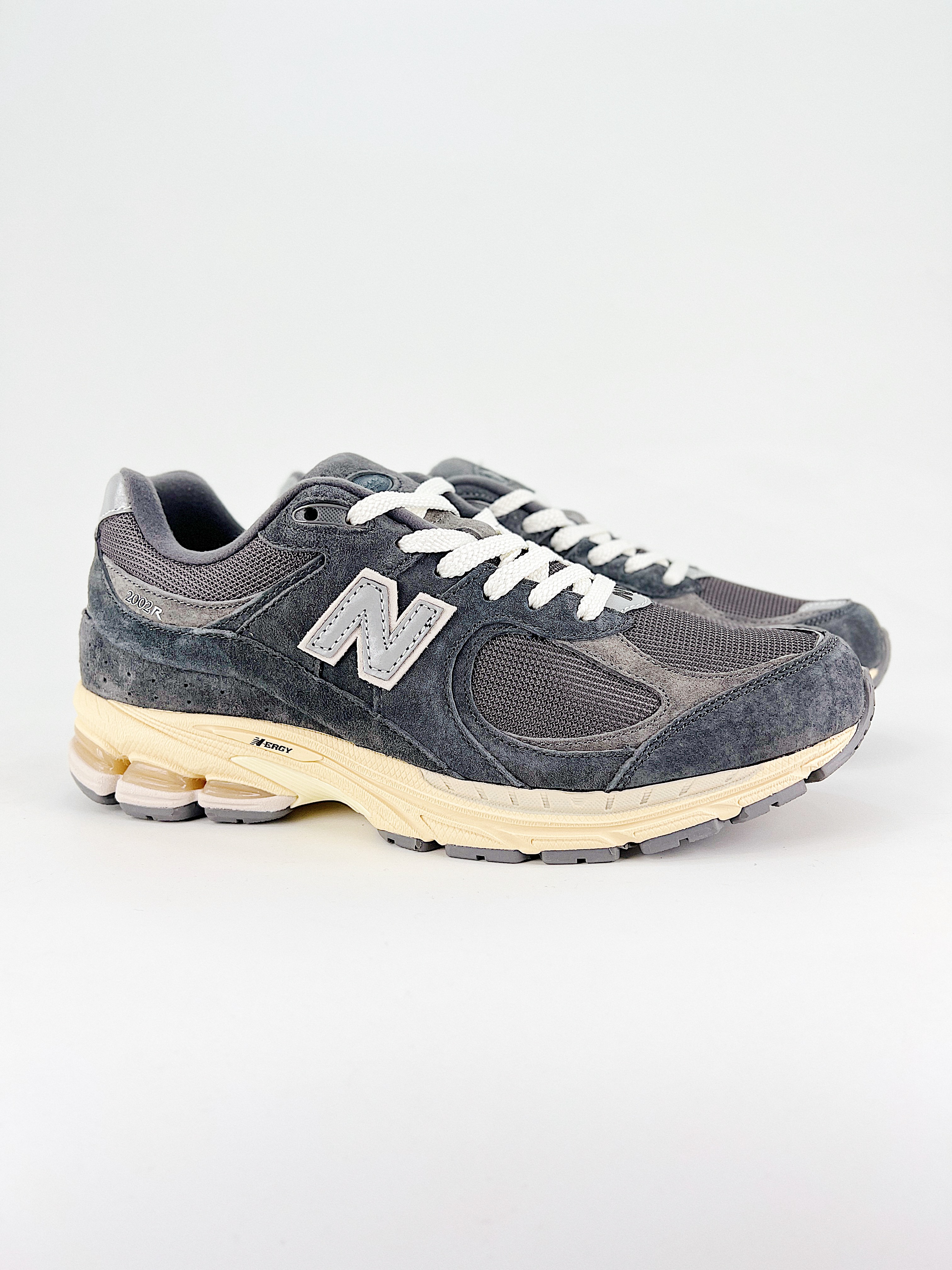 $28.99 New Balance 2002 X5277 gallery