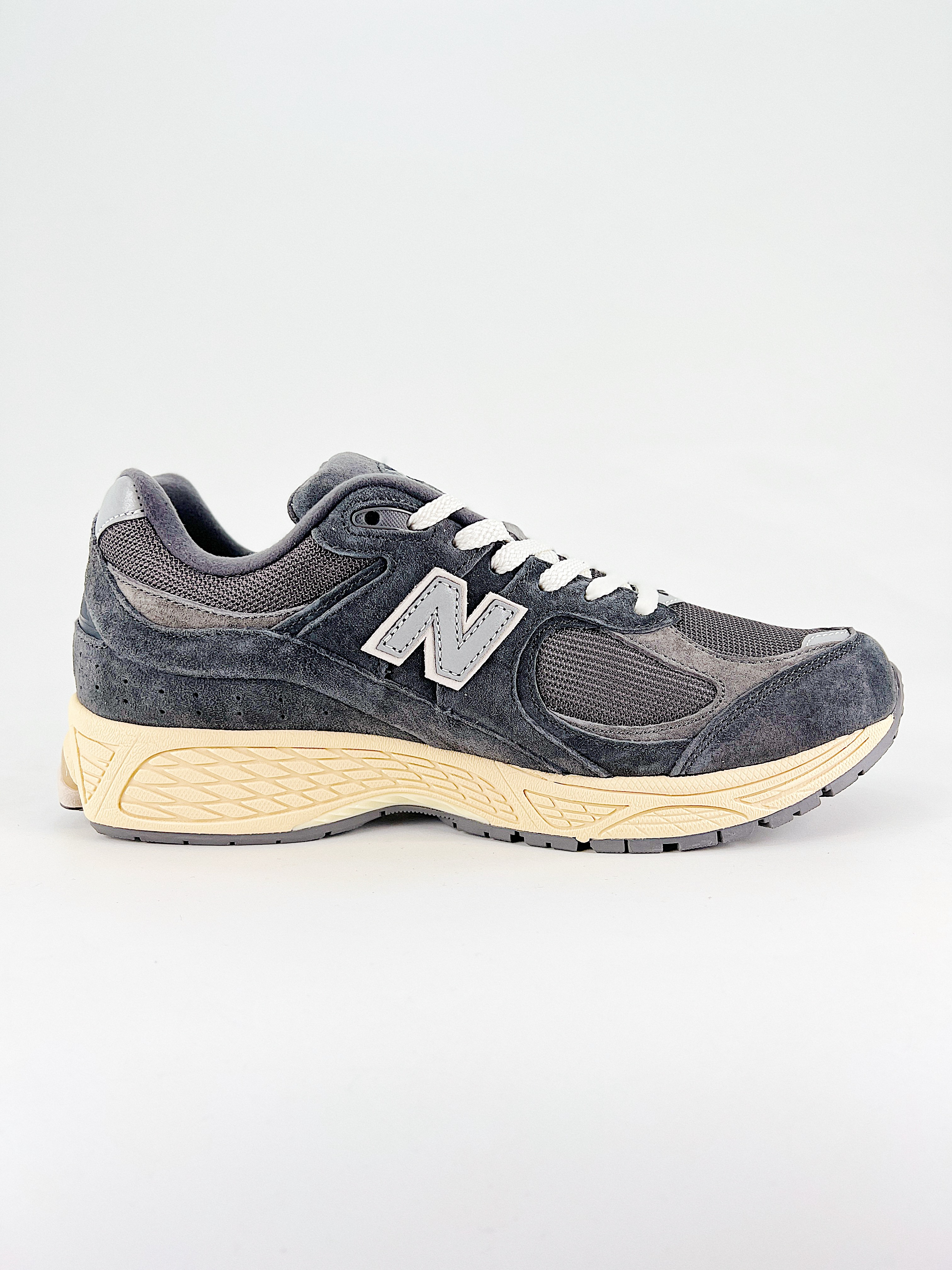 $28.99 New Balance 2002 X5277 gallery