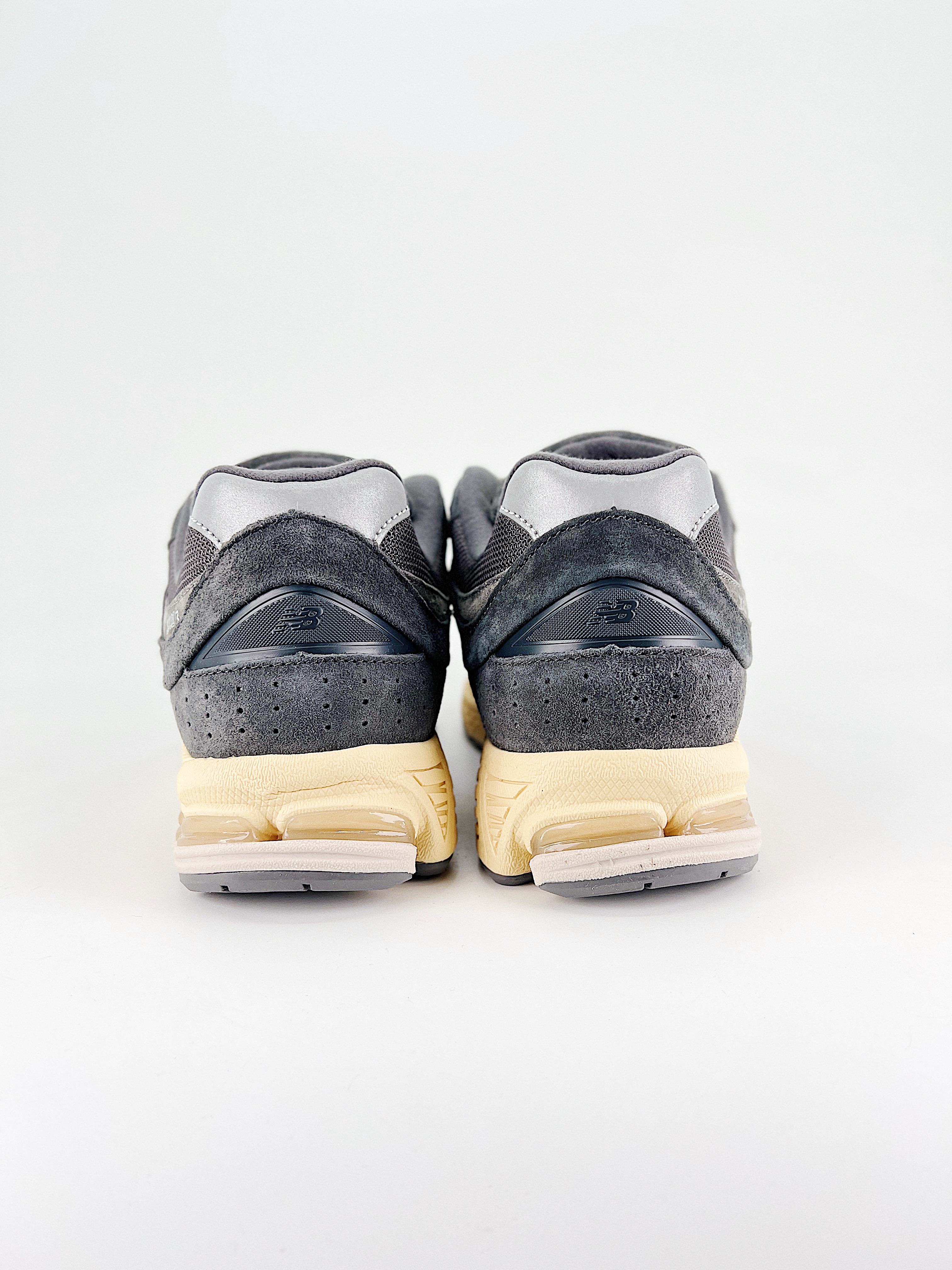$28.99 New Balance 2002 X5277 gallery