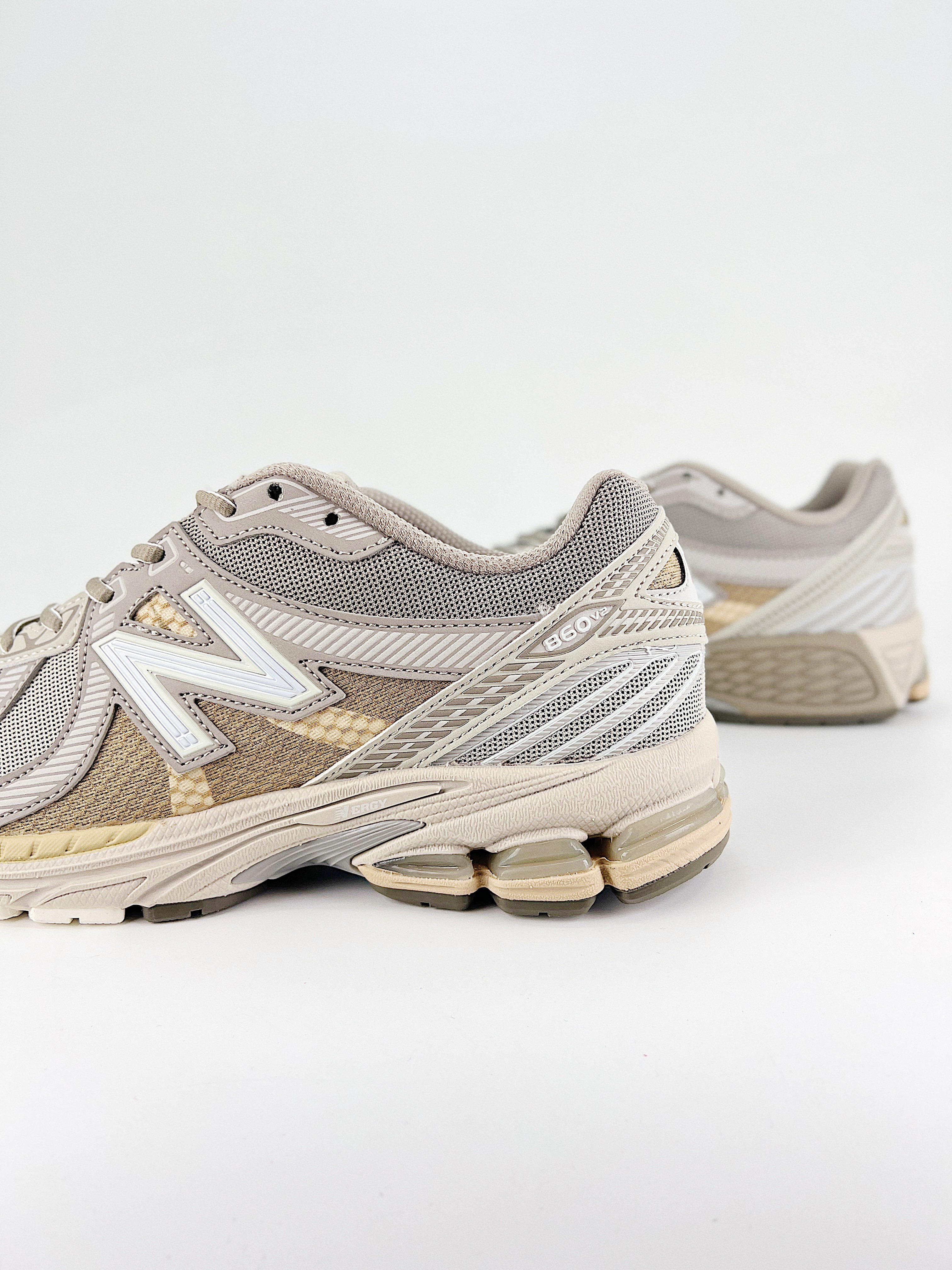 $28.99 New Balance ML860 X5283 gallery