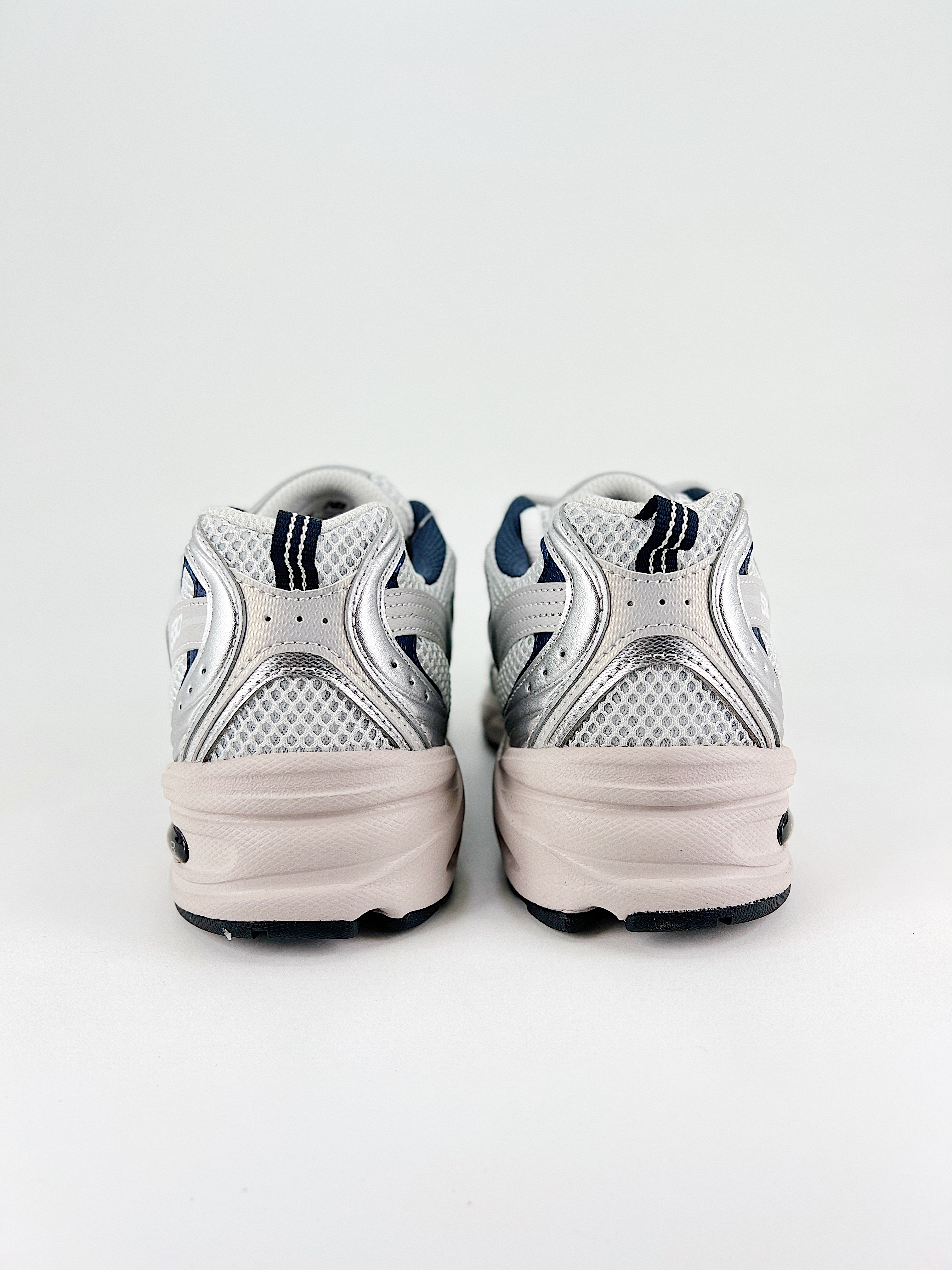 $28.99 New Balance MR530SG X5261 gallery