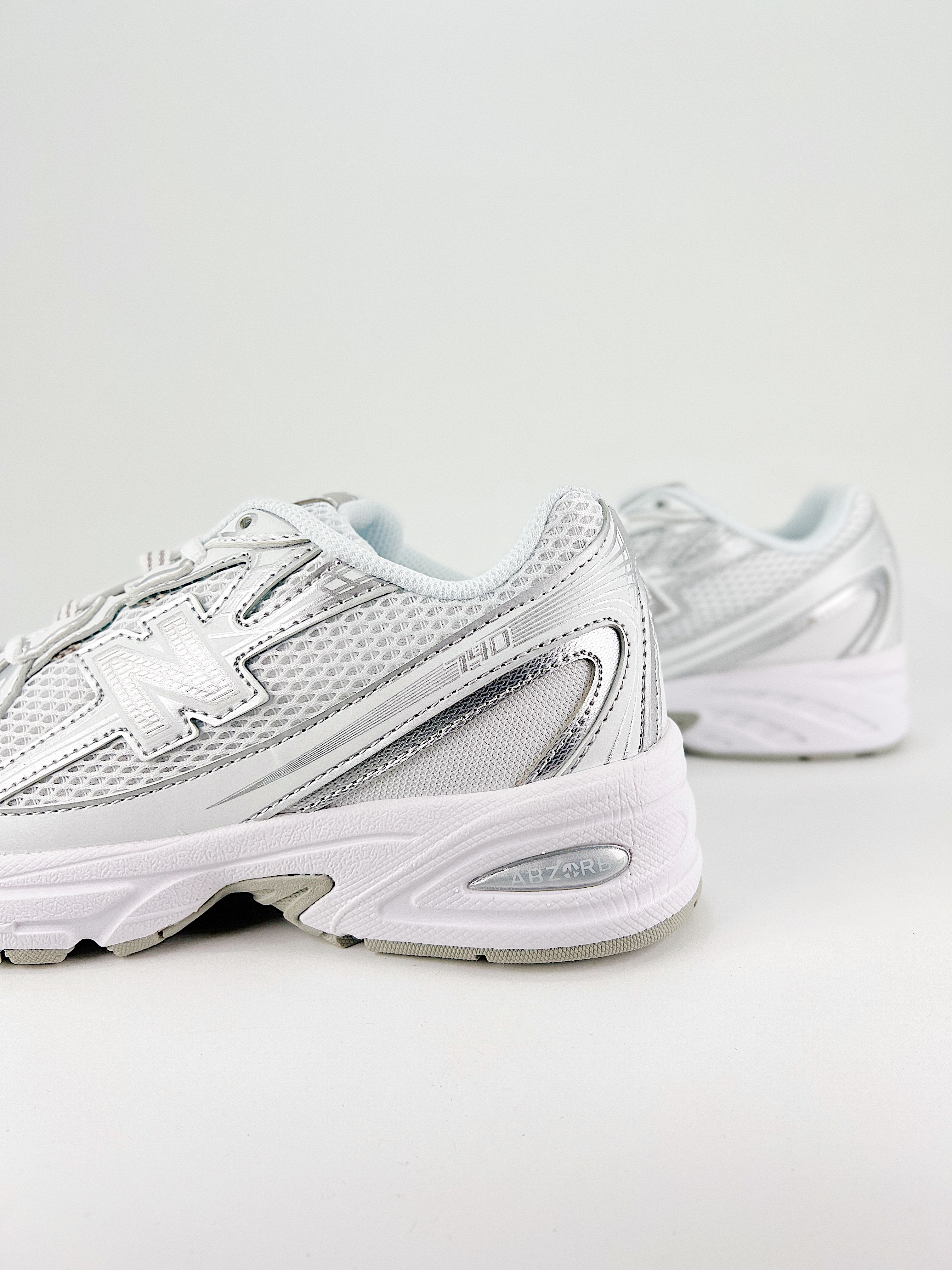 $28.99 New Balance NB 740 X5273 gallery