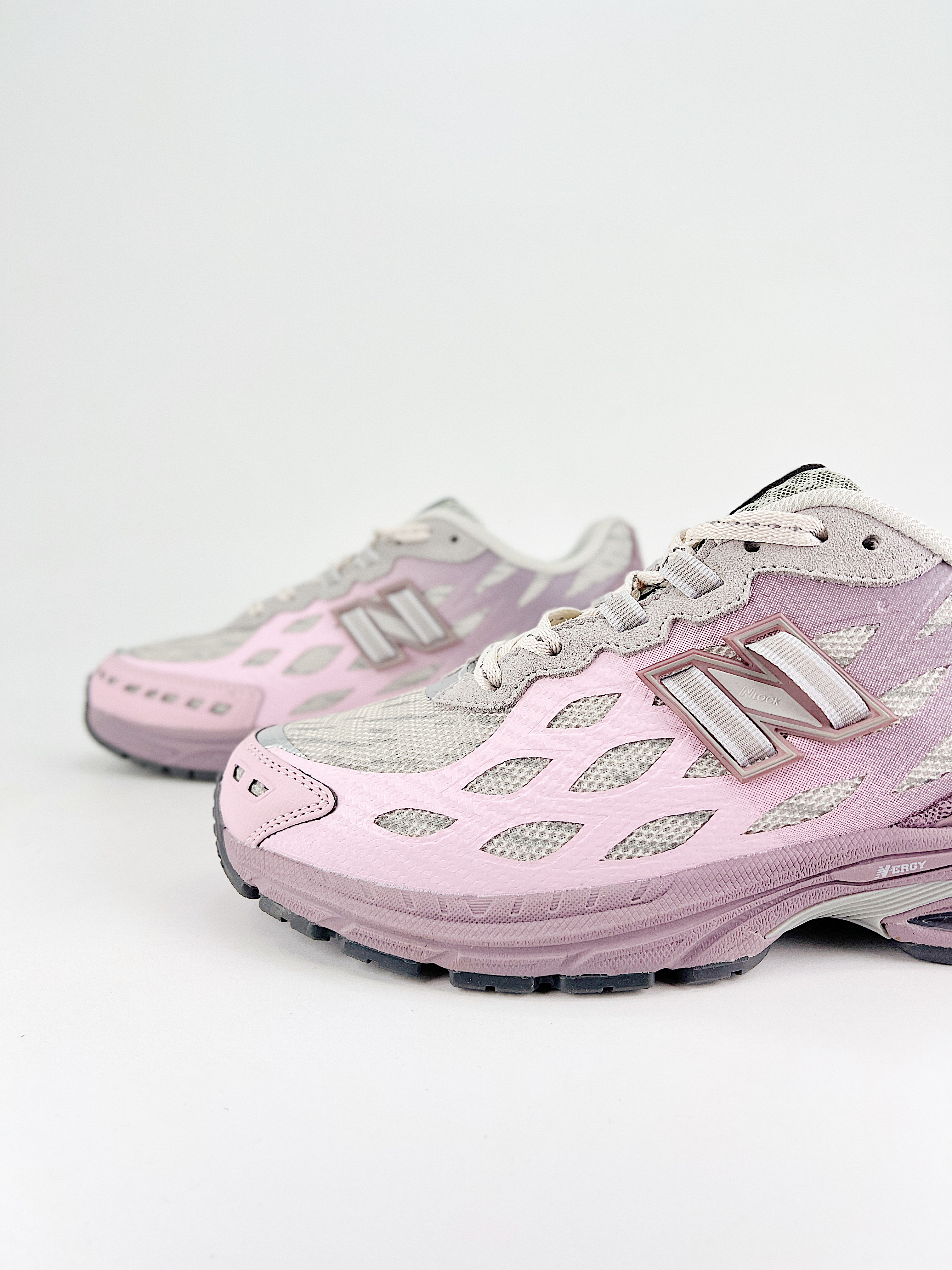 $28.99 New Balance NB1906 X5252 gallery